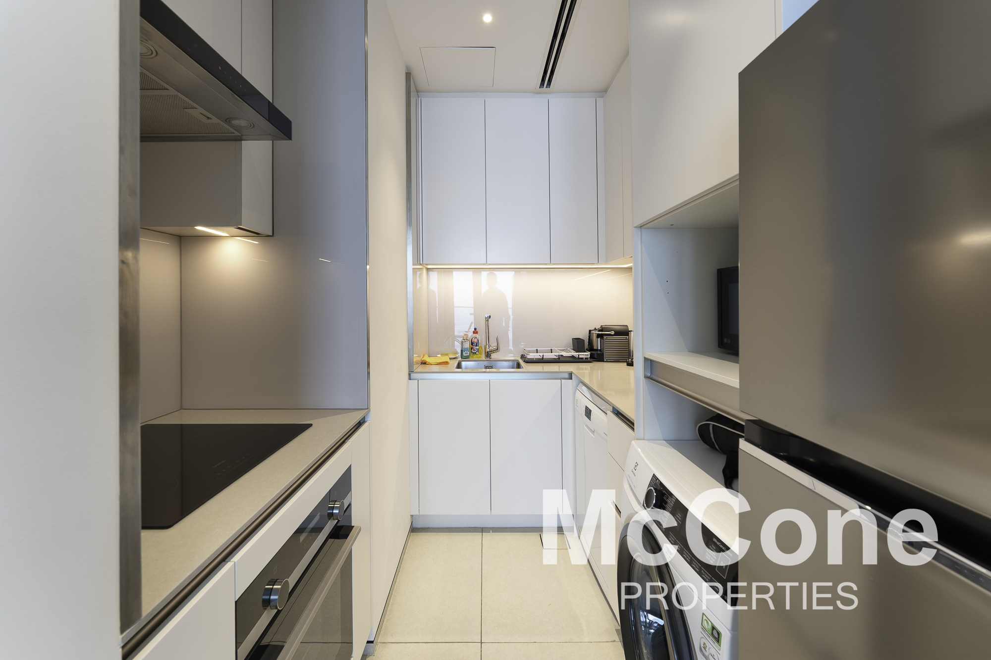 1 Bedroom Apartment for Sale in Jumeirah Gate Tower 1, Jumeirah Beach Residence — photo 8 of 20