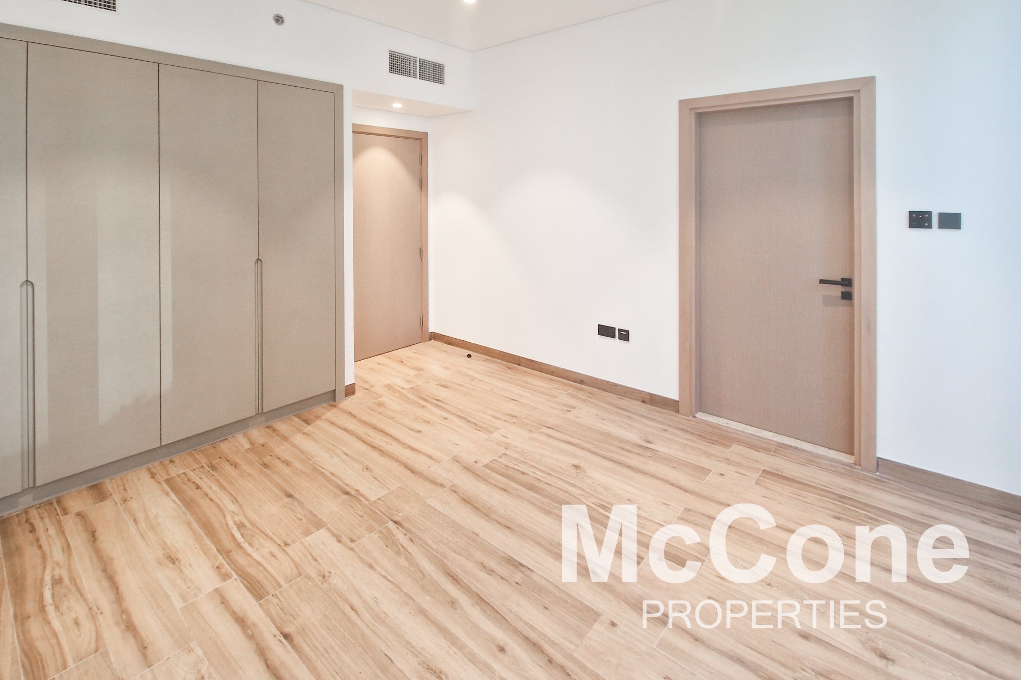 2 Bedroom Apartment for Rent in Elegance by Chaimaa, Jumeirah Village Circle — photo 6 of 29