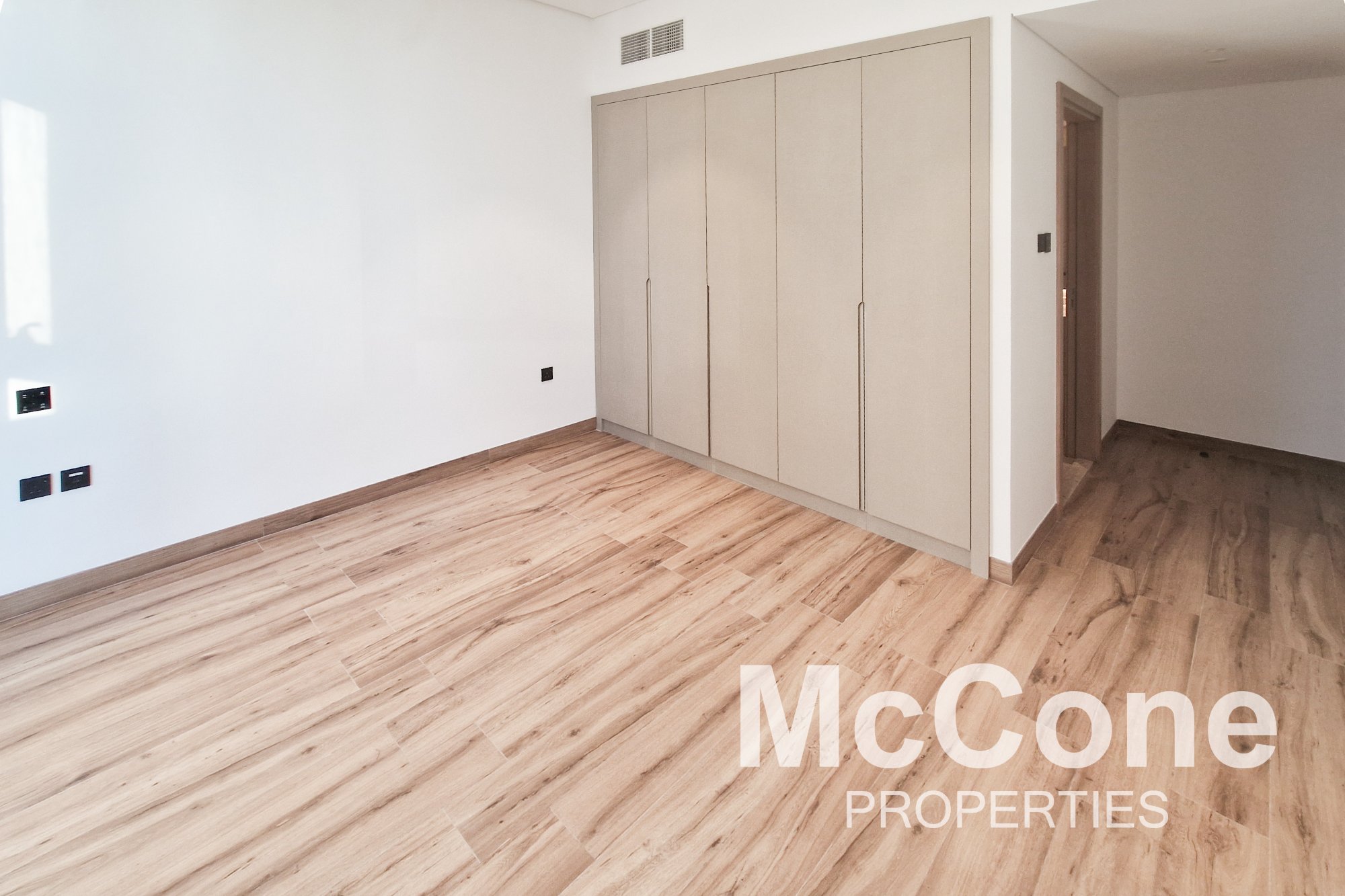 2 Bedroom Apartment for Rent in Elegance by Chaimaa, Jumeirah Village Circle — photo 8 of 29