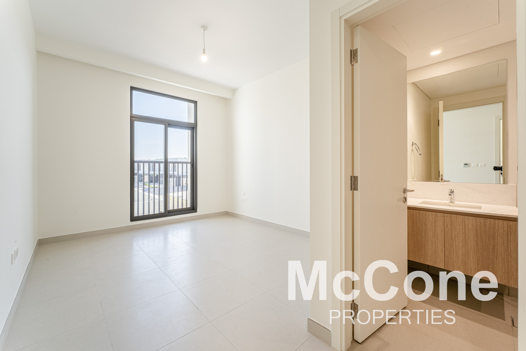 3 Bedroom Villa for Sale in The Pulse Beachfront, Dubai South (Dubai World Central) — photograph 11 of 26