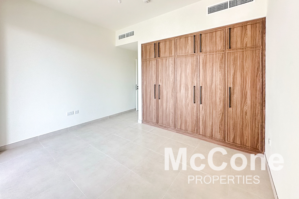 3 Bedroom Townhouse for Sale in Maha Townhouses, Town Square — photo 8 of 15