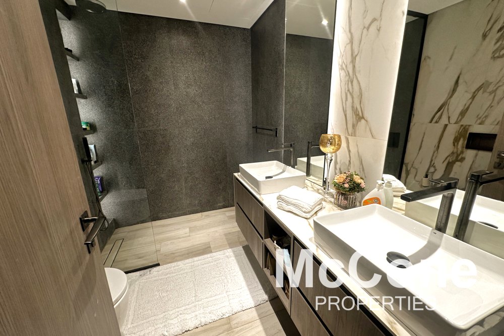2 Bedroom Apartment for Sale in Oxford Gardens, Arjan — photograph 10 of 19