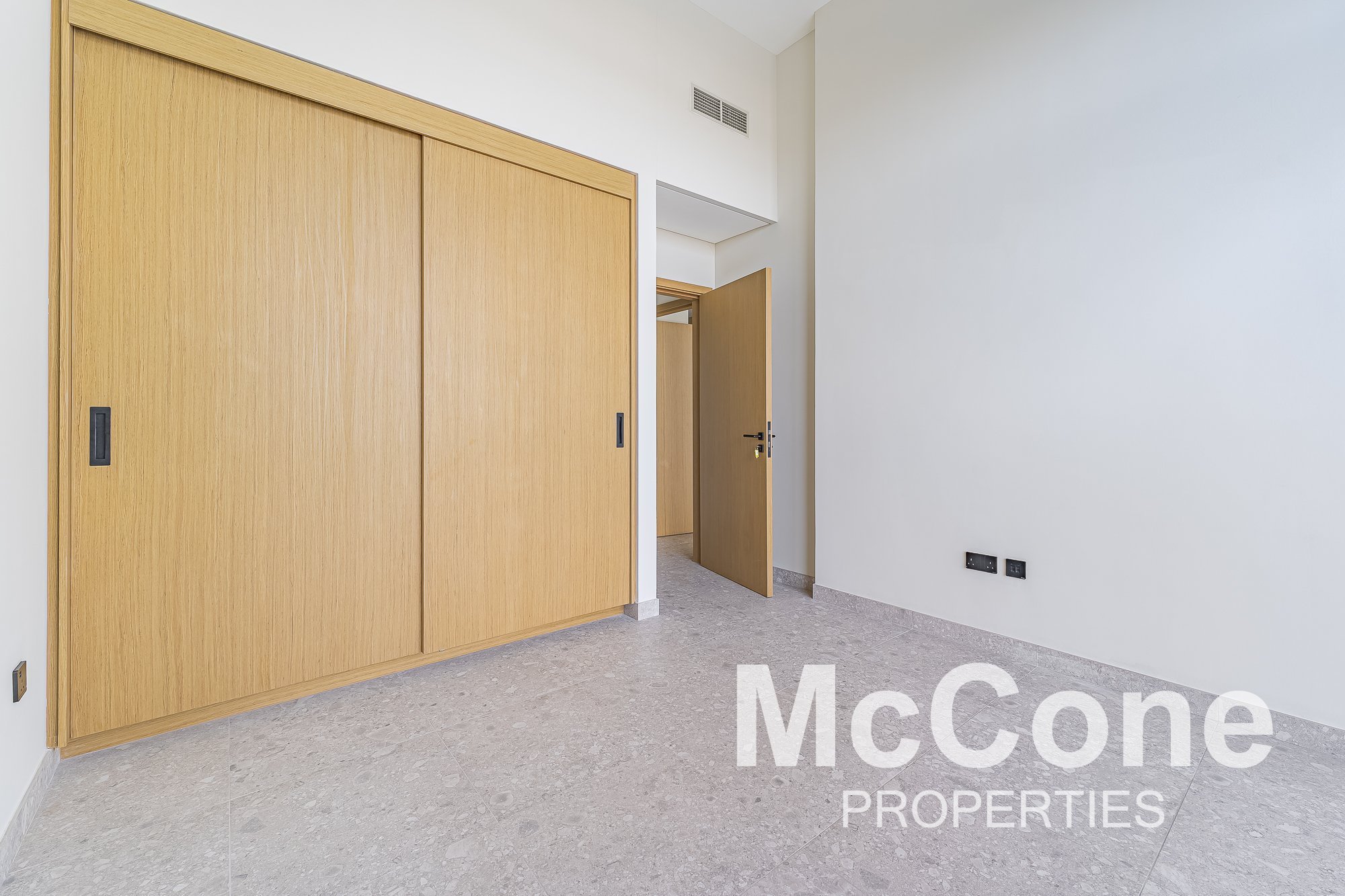 2 Bedroom Apartment for Rent in Golf Suites, Dubai Hills Estate — photo 7 of 14