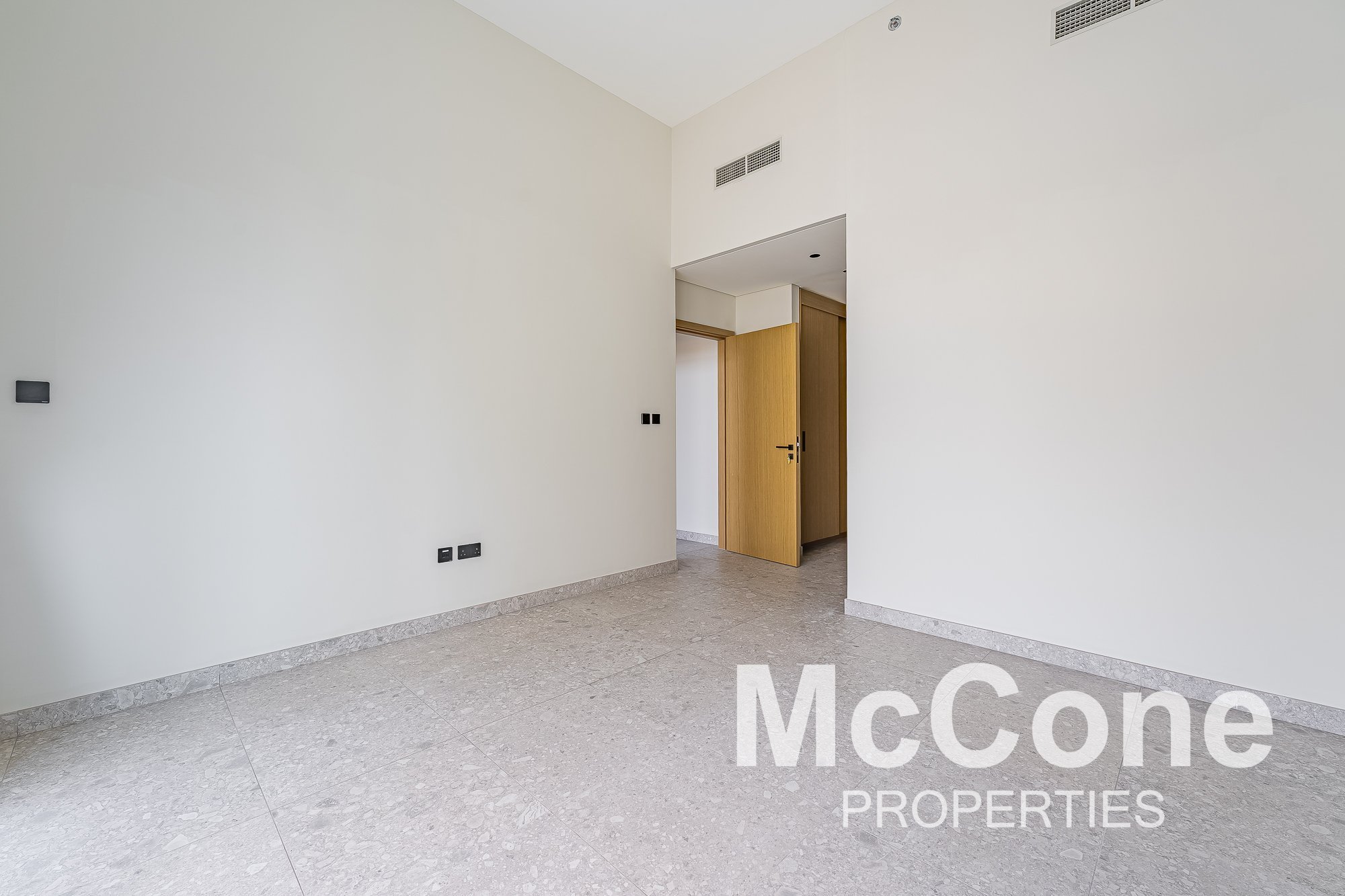 2 Bedroom Apartment for Rent in Golf Suites, Dubai Hills Estate — photo 8 of 14