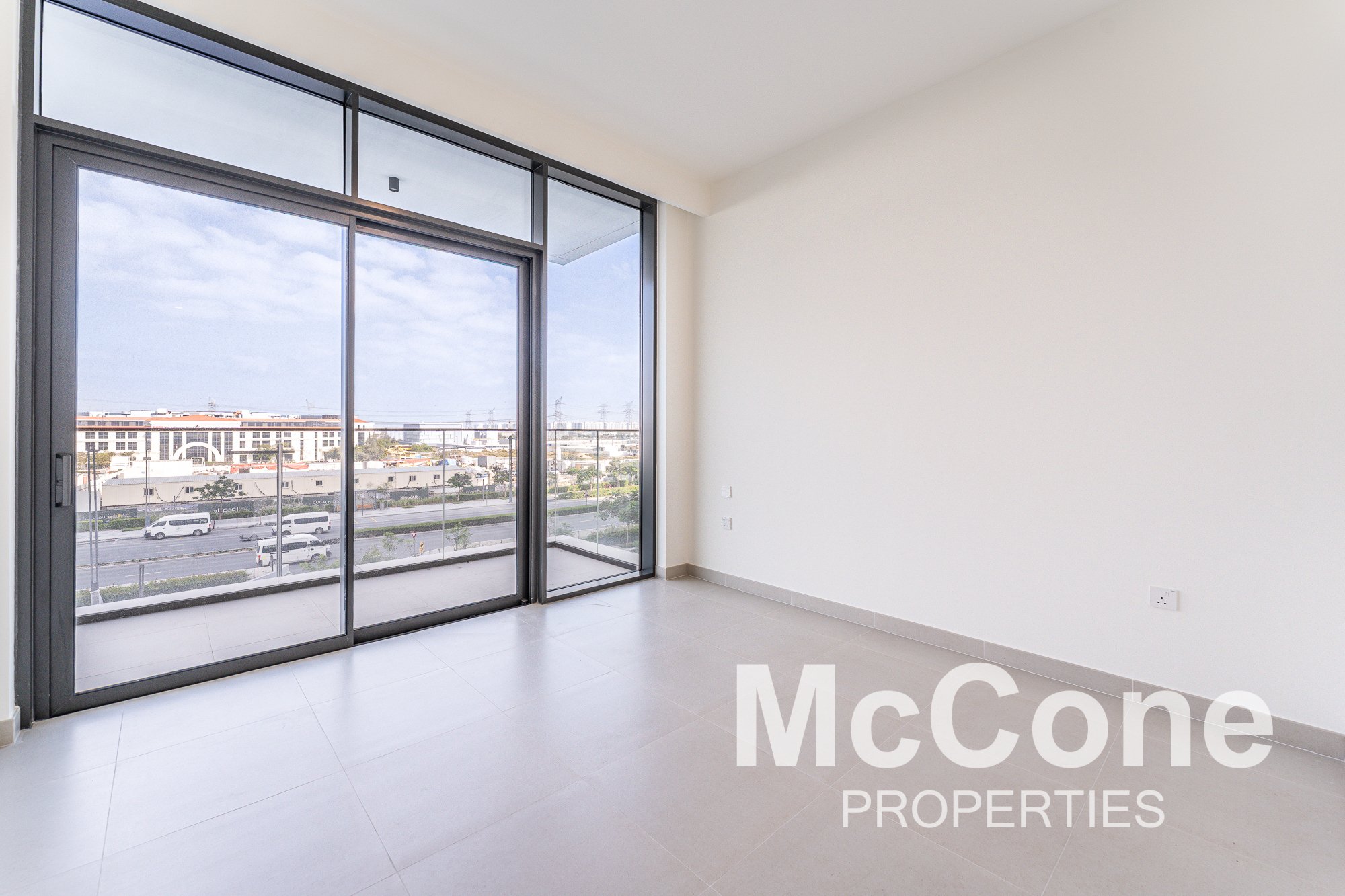 2 Bedroom Apartment for Rent in Golf Grand, Dubai Hills Estate — photo 6 of 17