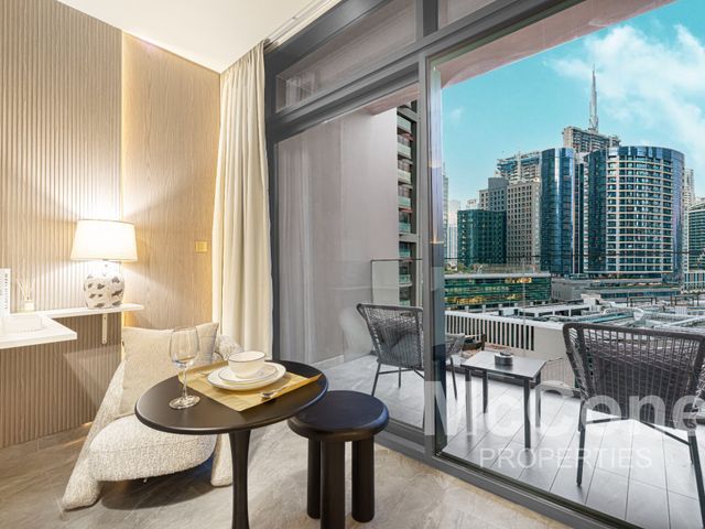 Studio Apartment for Rent in Peninsula One, Business Bay