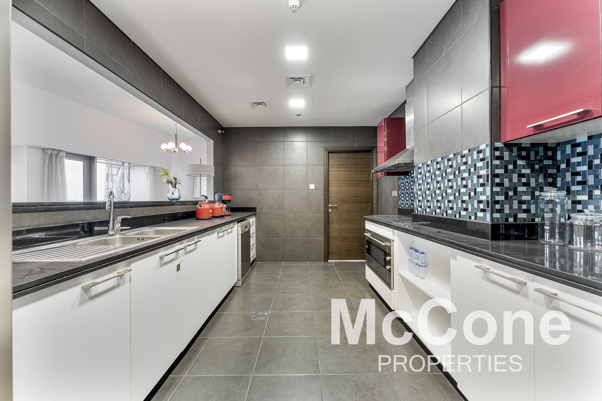 4 Bedroom Apartment for Rent in Cayan Tower, Dubai Marina — photo 6 of 26