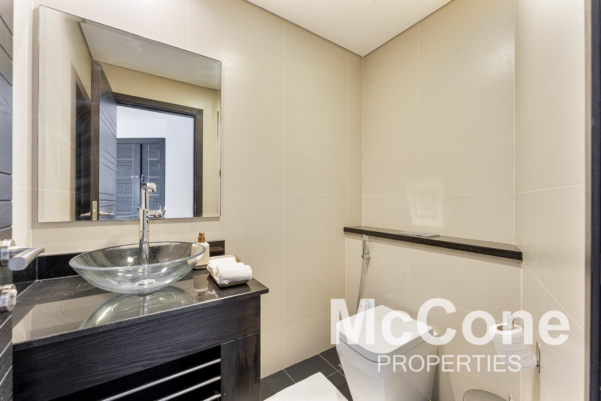 4 Bedroom Apartment for Rent in Cayan Tower, Dubai Marina — photograph 17 of 26