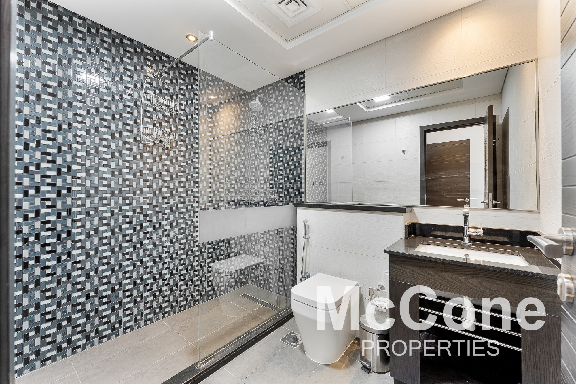 4 Bedroom Apartment for Rent in Cayan Tower, Dubai Marina — photograph 21 of 26