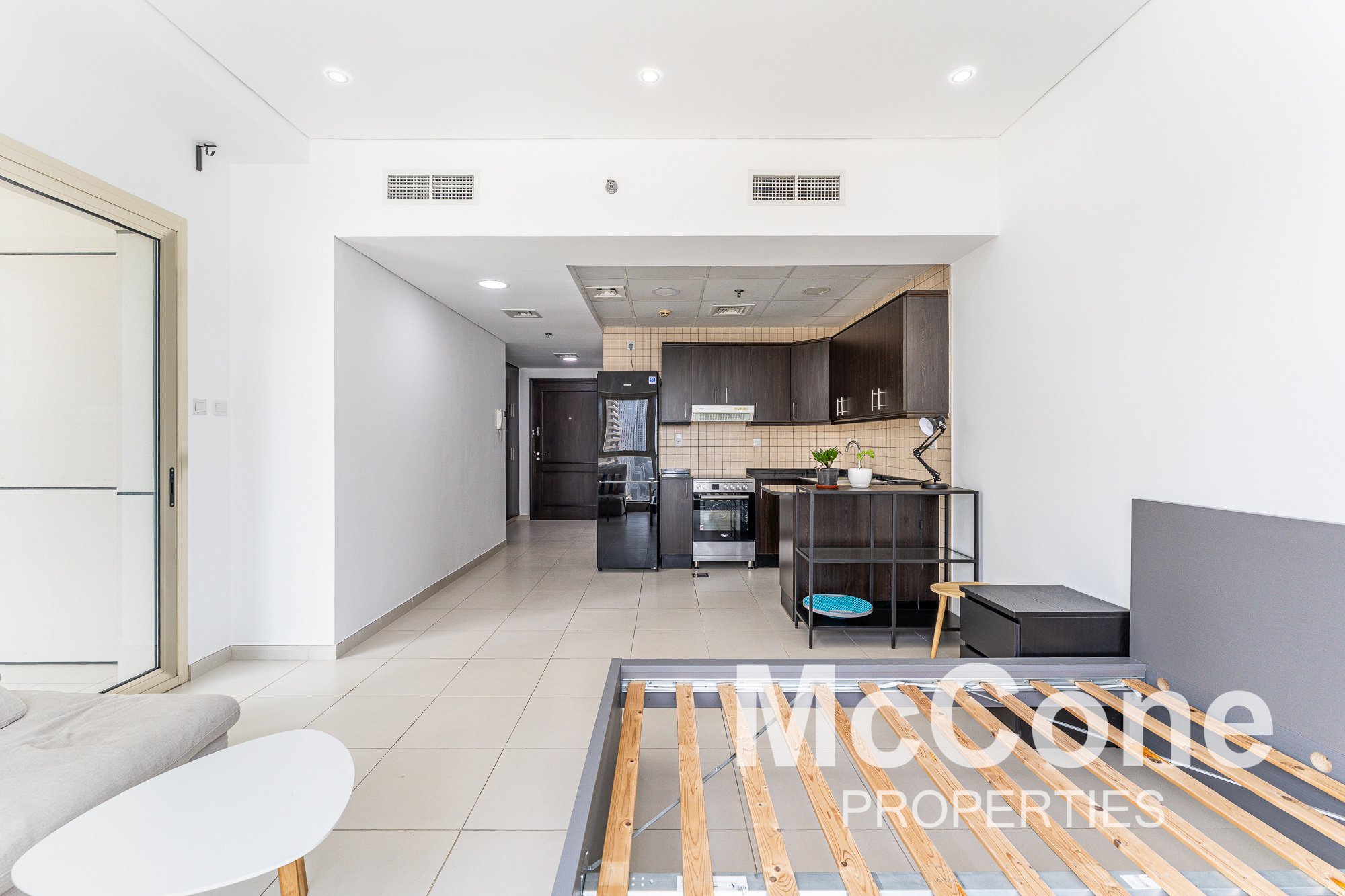 Studio Apartment for Rent in The Royal Oceanic, Dubai Marina — photo 4 of 12