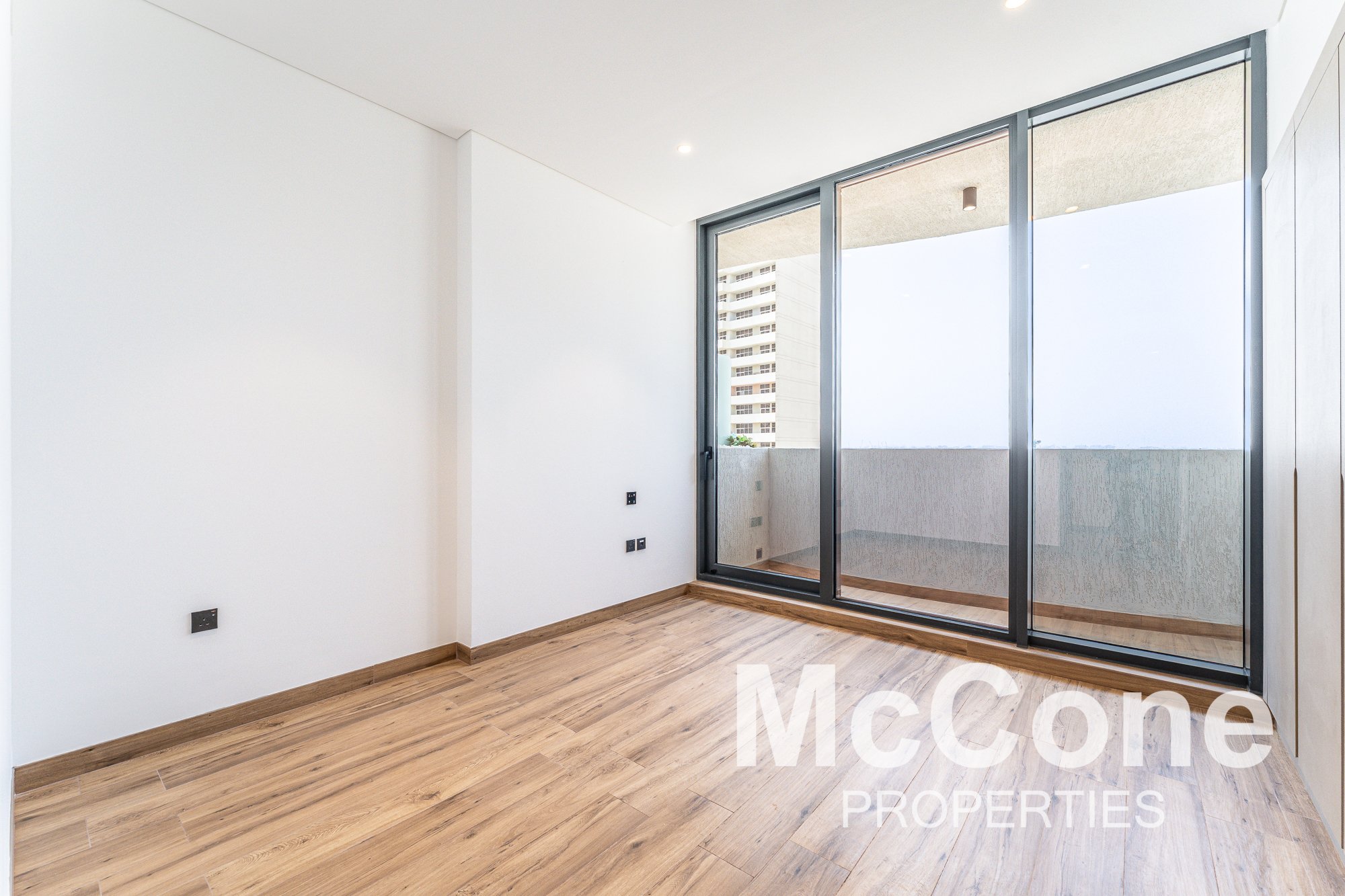 1 Bedroom Apartment for Rent in Elegance by Chaimaa, Jumeirah Village Circle — photo 2 of 28