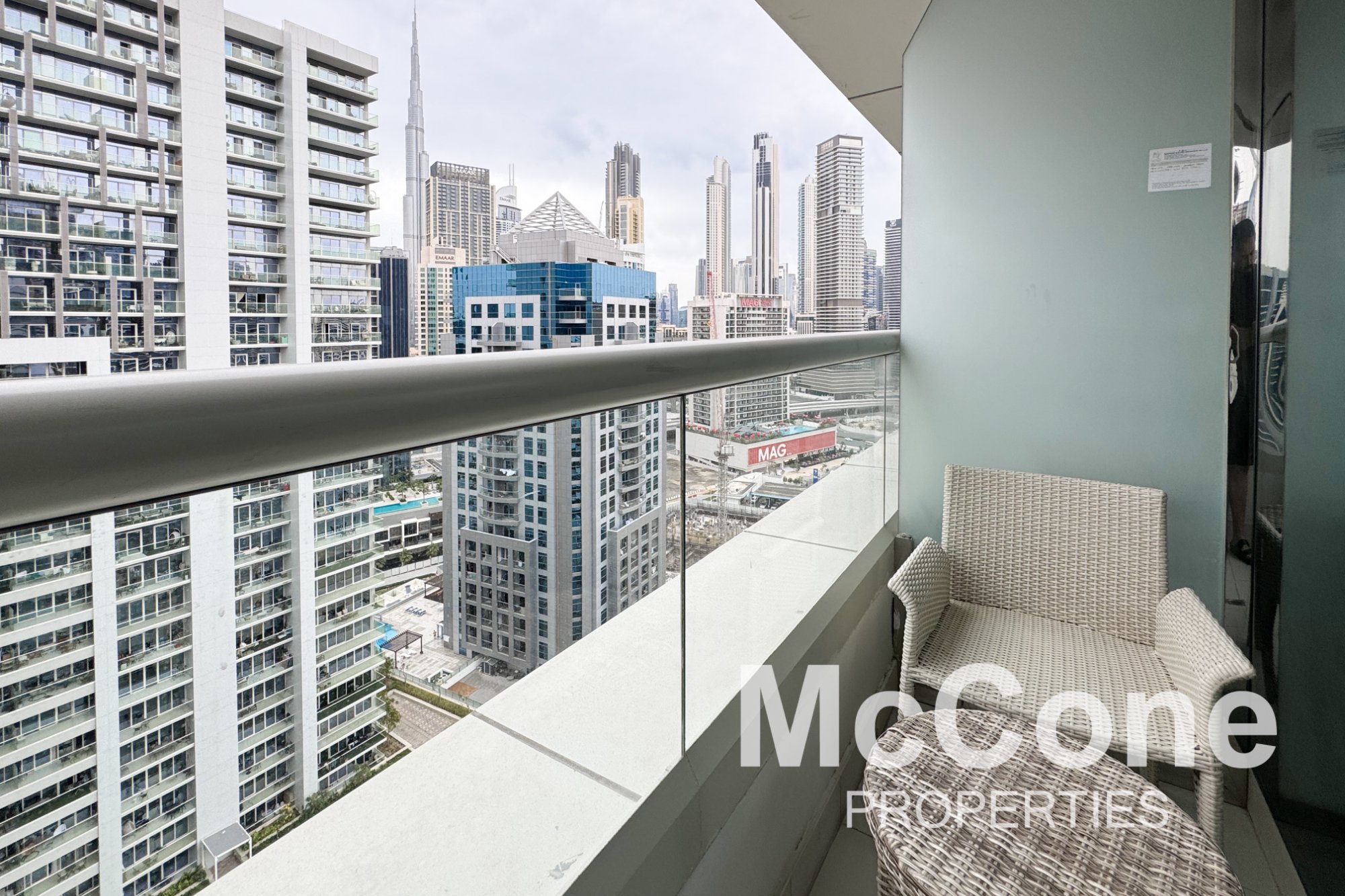 Studio Apartment for Rent in Waters Edge, Business Bay — photograph 11 of 17