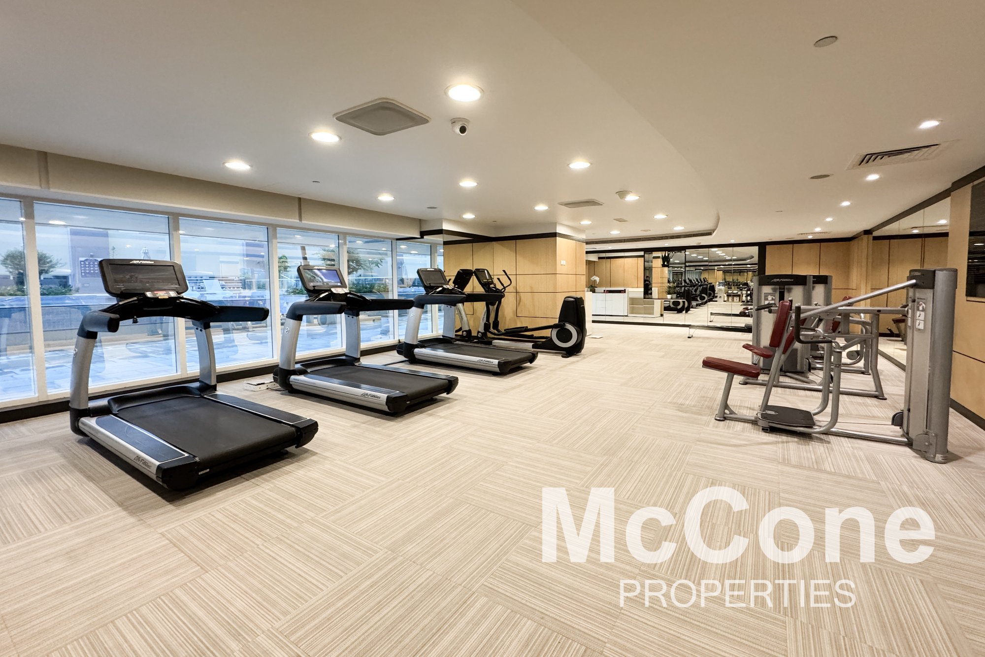 Studio Apartment for Rent in Waters Edge, Business Bay — photograph 15 of 17