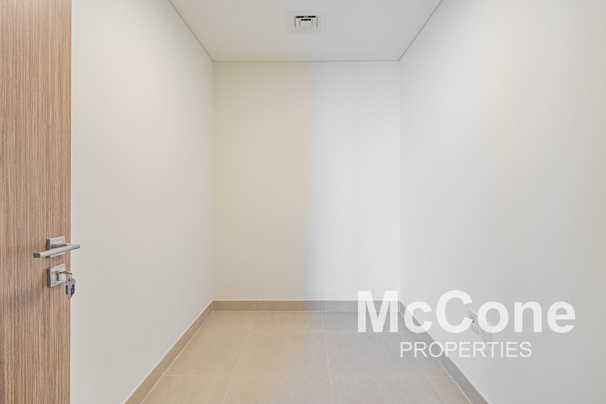 3 Bedroom Apartment for Rent in Seagate Building 2, Mina Rashid — photo 9 of 25