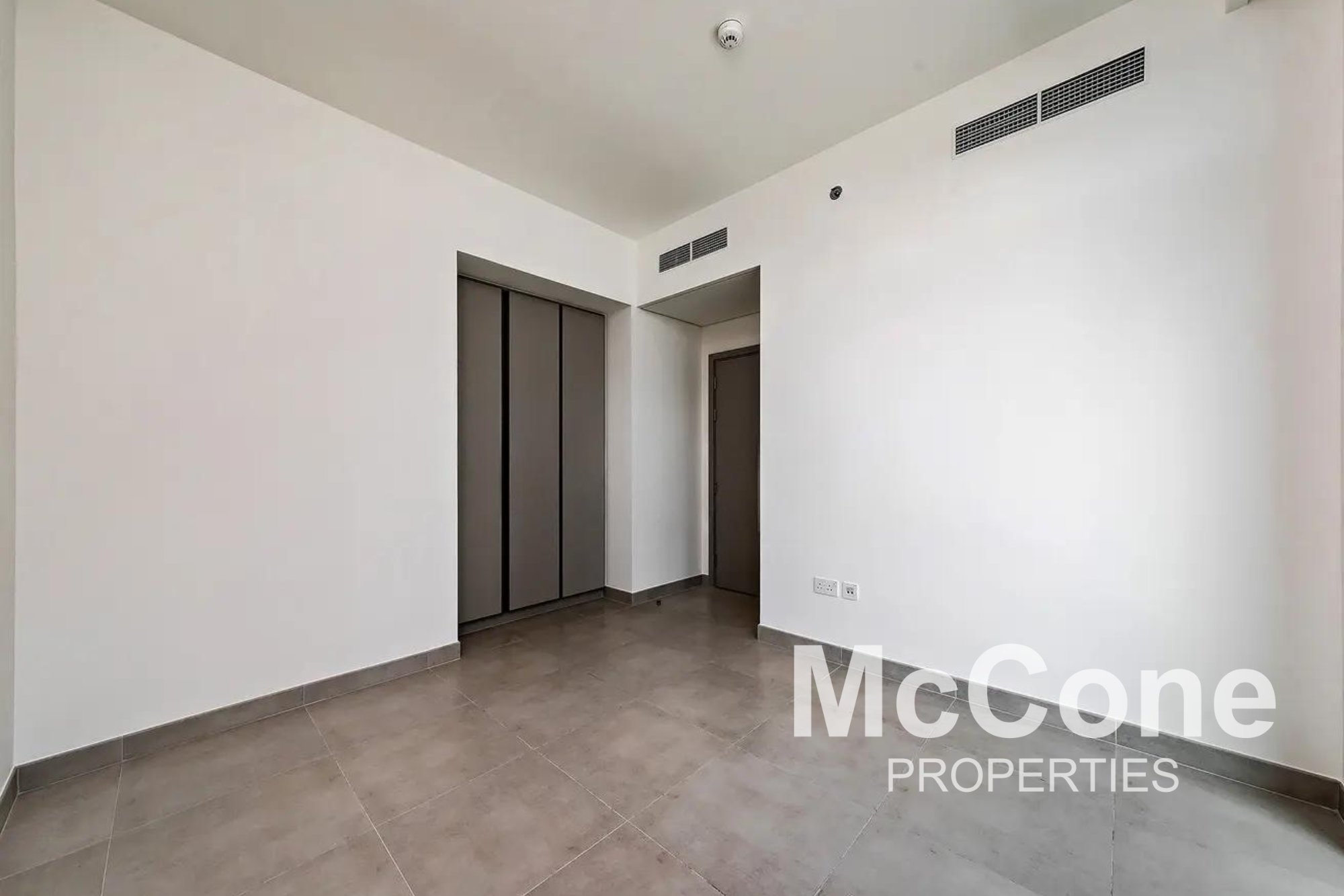 2 Bedroom Apartment for Rent in Creek Palace, Dubai Creek Harbour (The Lagoons) — photograph 11 of 14