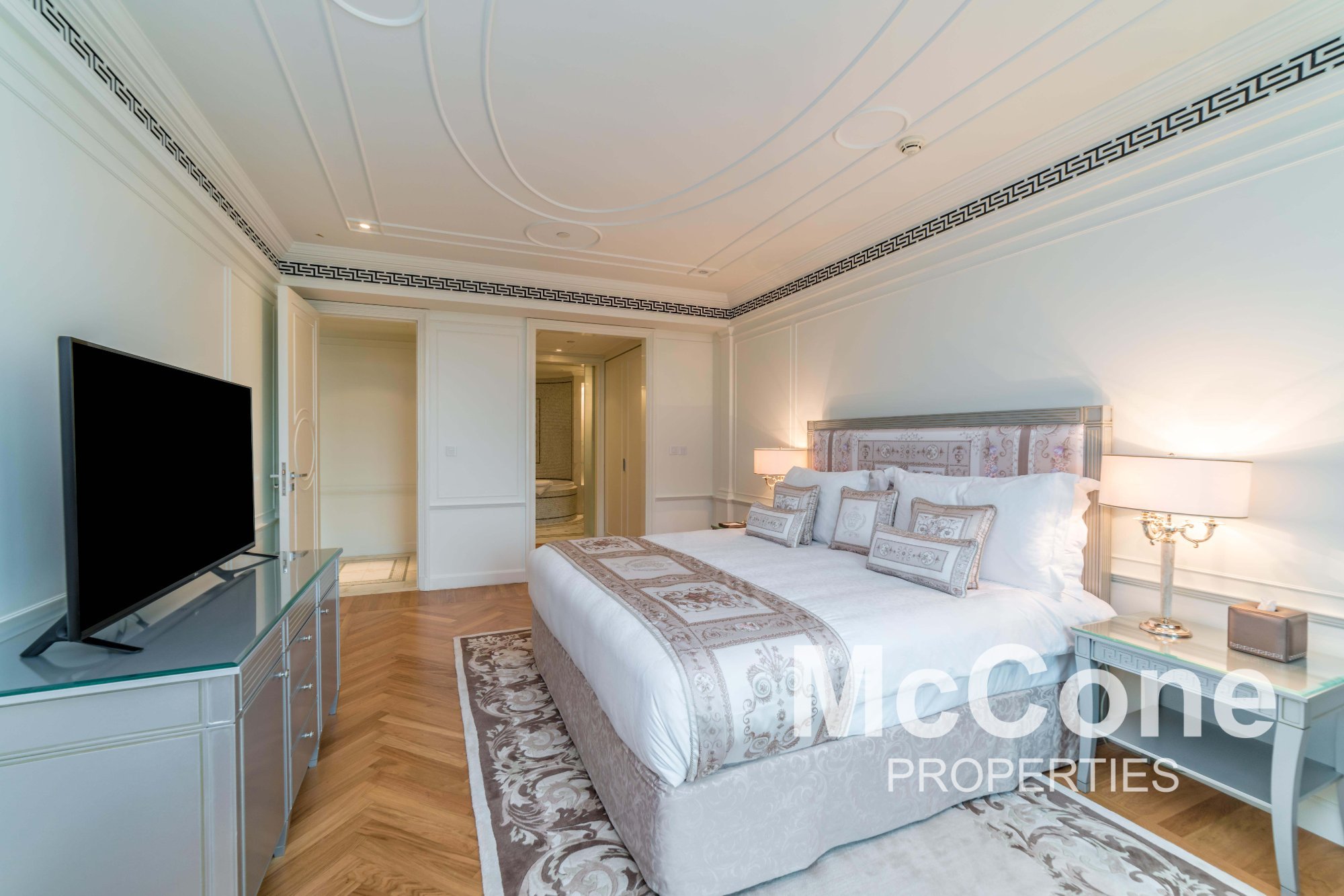 3 Bedroom Apartment for Rent in Palazzo Versace, Culture Village — photo 8 of 12