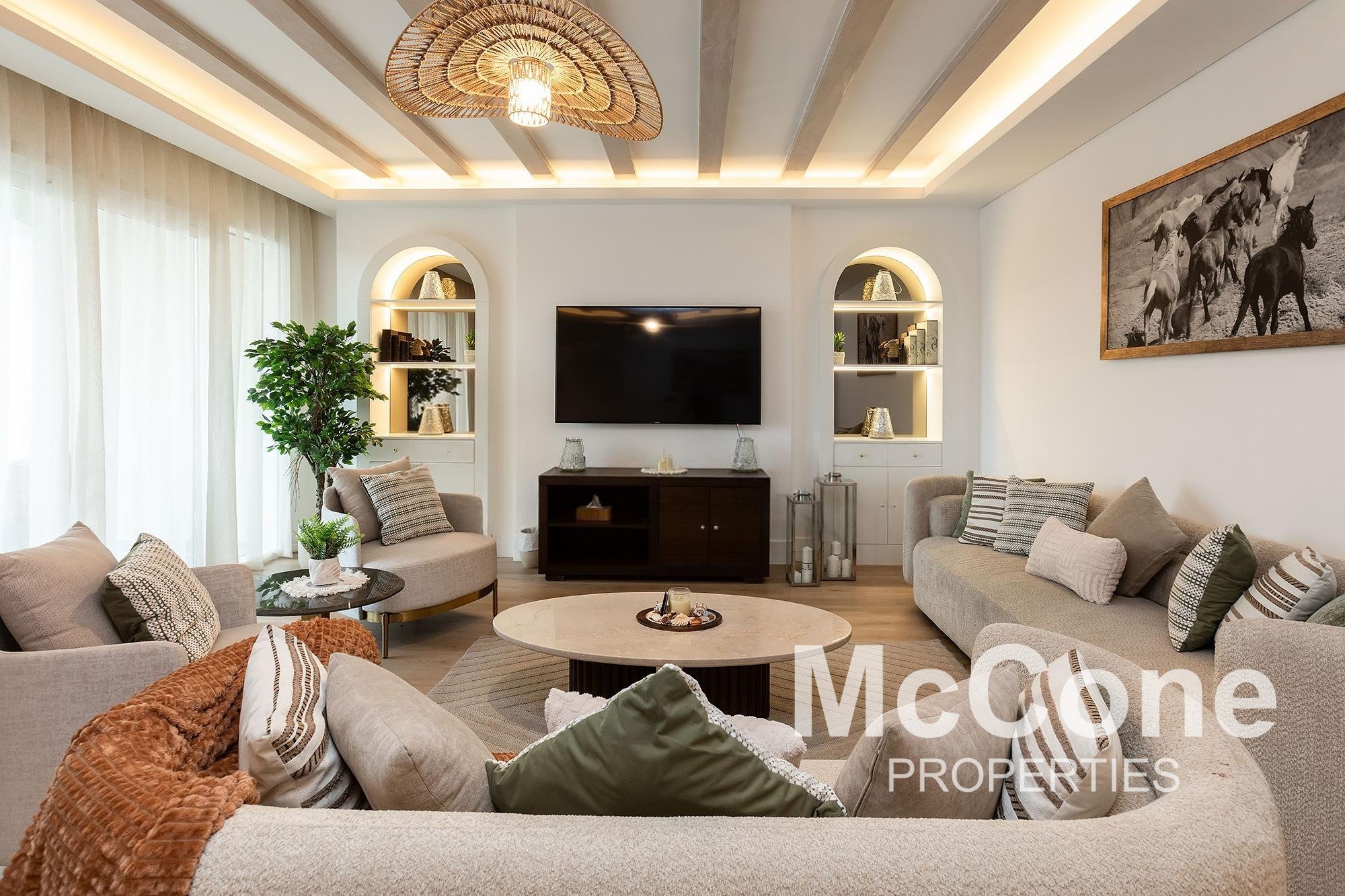4 Bedroom Villa for Rent in Al Habtoor Polo Resort and Club - The Residences, Dubai Land — photo 2 of 23
