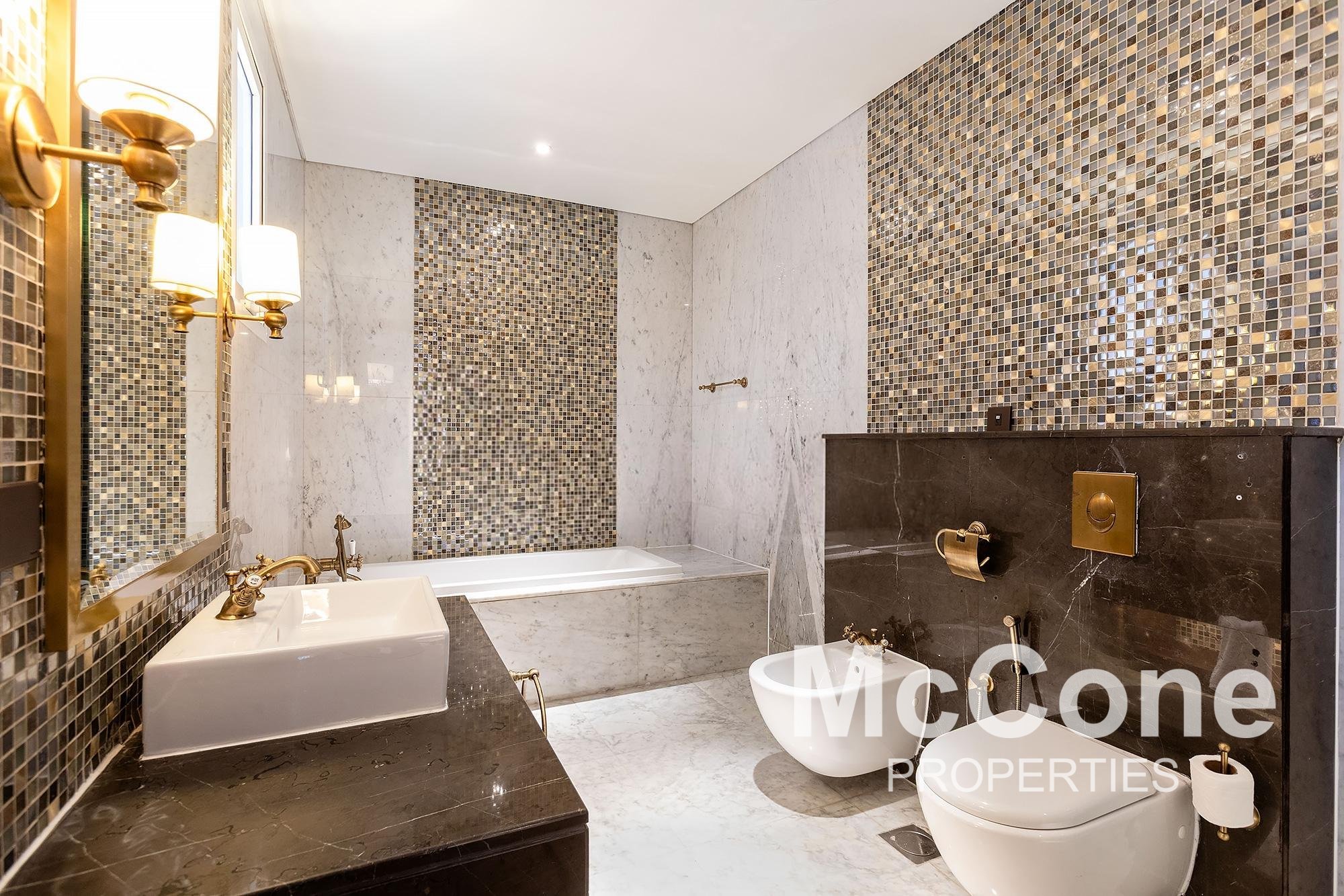 4 Bedroom Villa for Rent in Al Habtoor Polo Resort and Club - The Residences, Dubai Land — photograph 14 of 23