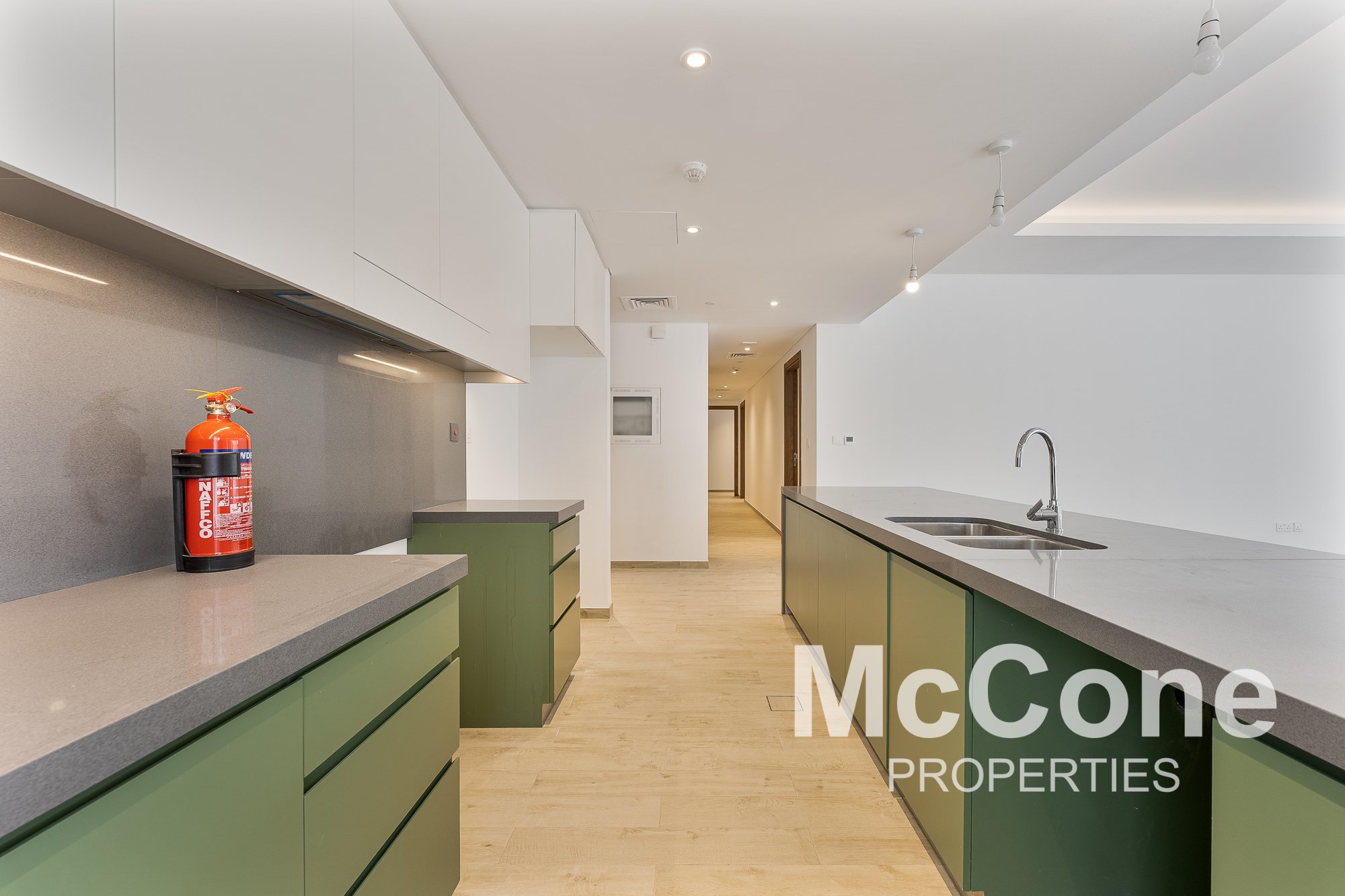 3 Bedroom Apartment for Sale in Central Park Building 1, City Walk — photo 6 of 30