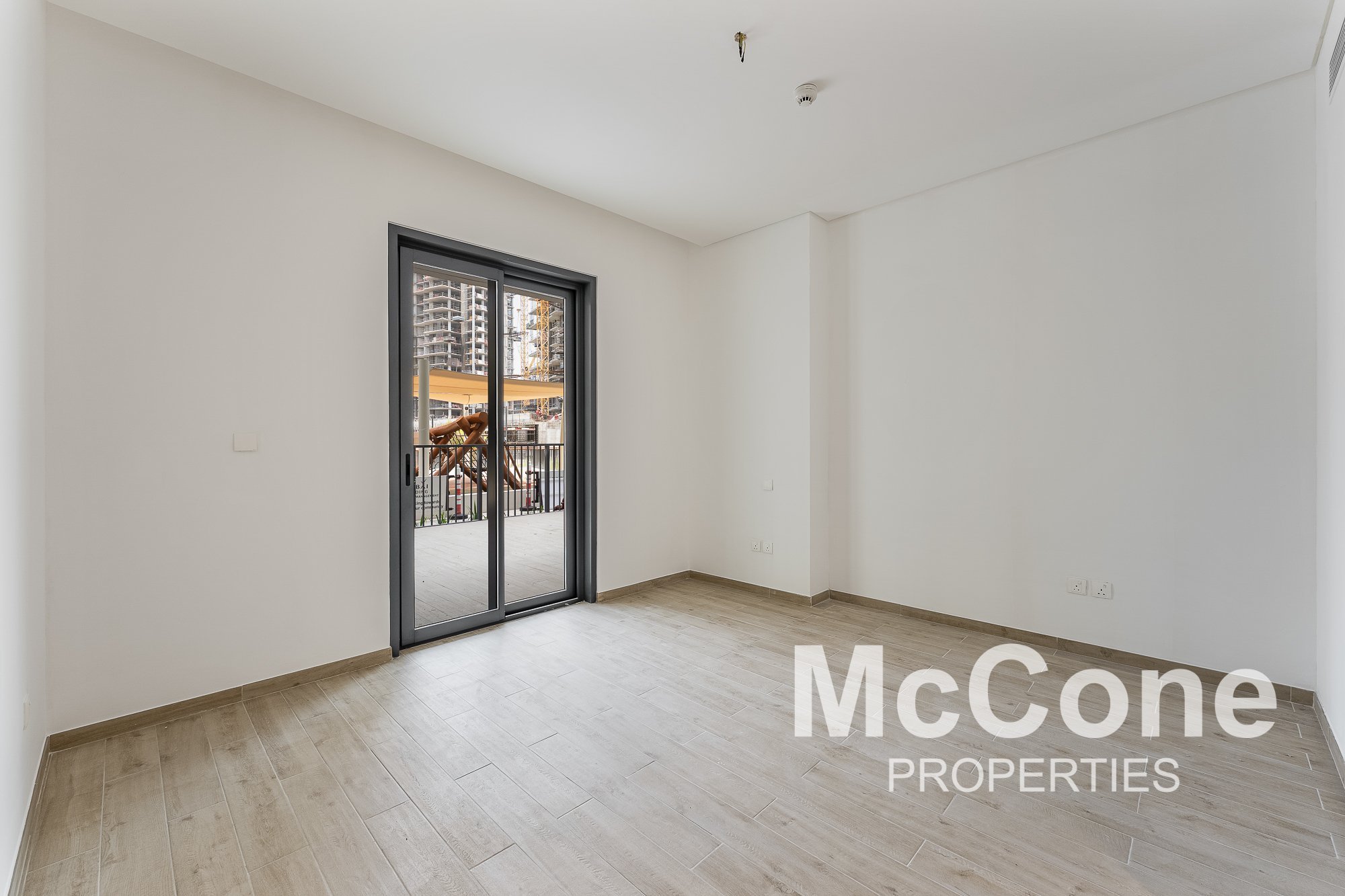 3 Bedroom Apartment for Sale in Central Park Building 1, City Walk — photo 8 of 30