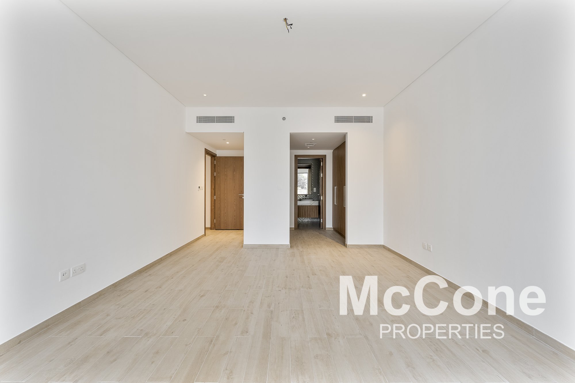 3 Bedroom Apartment for Sale in Central Park Building 1, City Walk — photograph 10 of 30