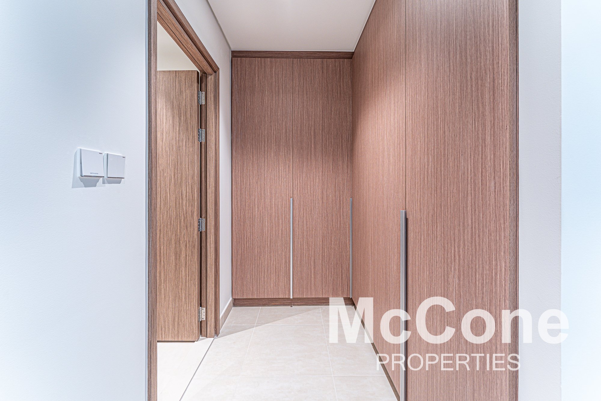 2 Bedroom Apartment for Rent in Seagate Building 3, Mina Rashid — photograph 10 of 17