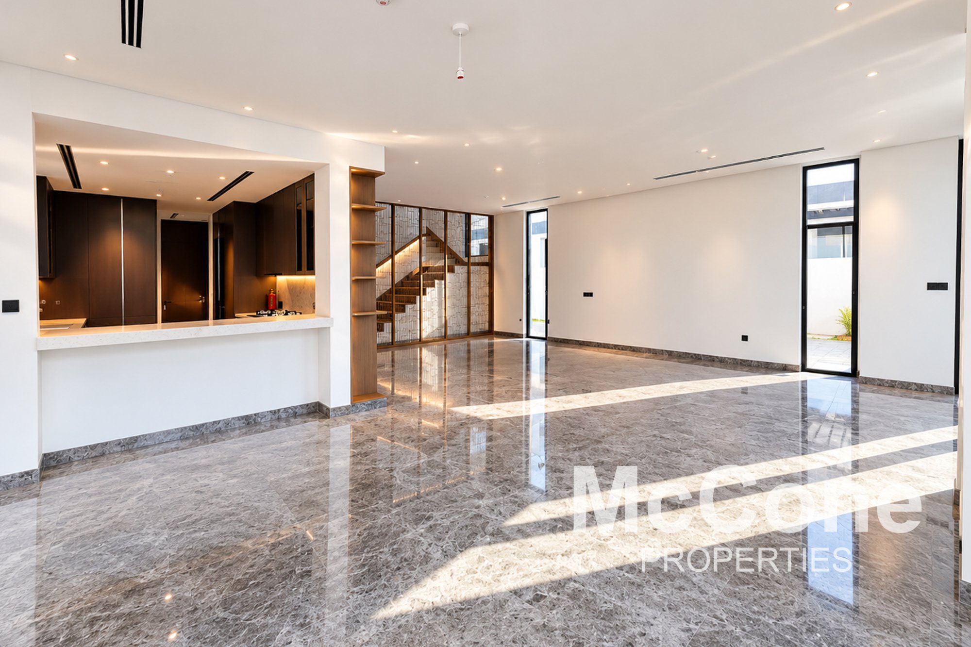 4 Bedroom Villa for Rent in Alaya, Tilal Al Ghaf — photo 2 of 18