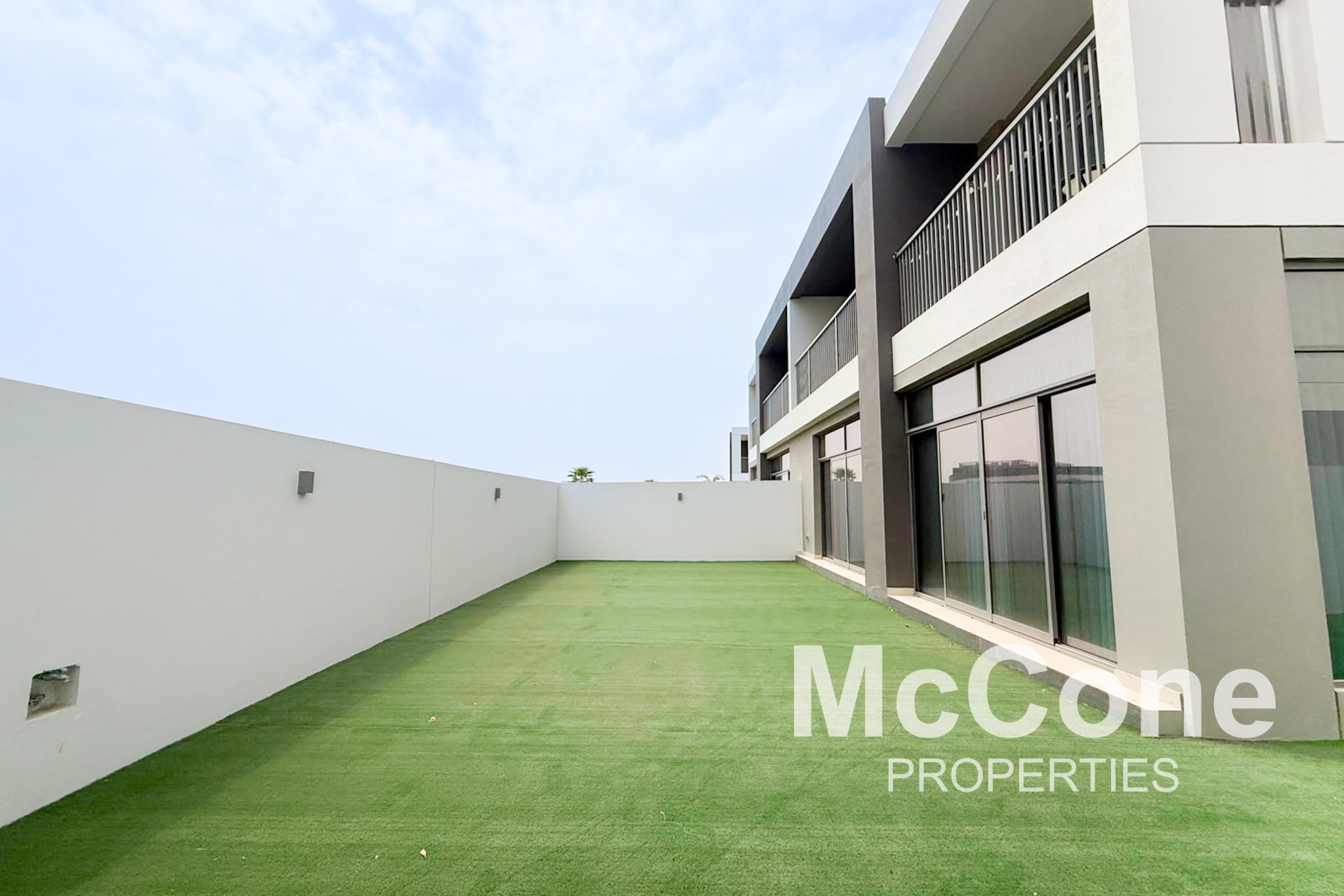 5 Bedroom Villa for Sale in The Pulse Beachfront, Dubai South (Dubai World Central) — photo 2 of 18