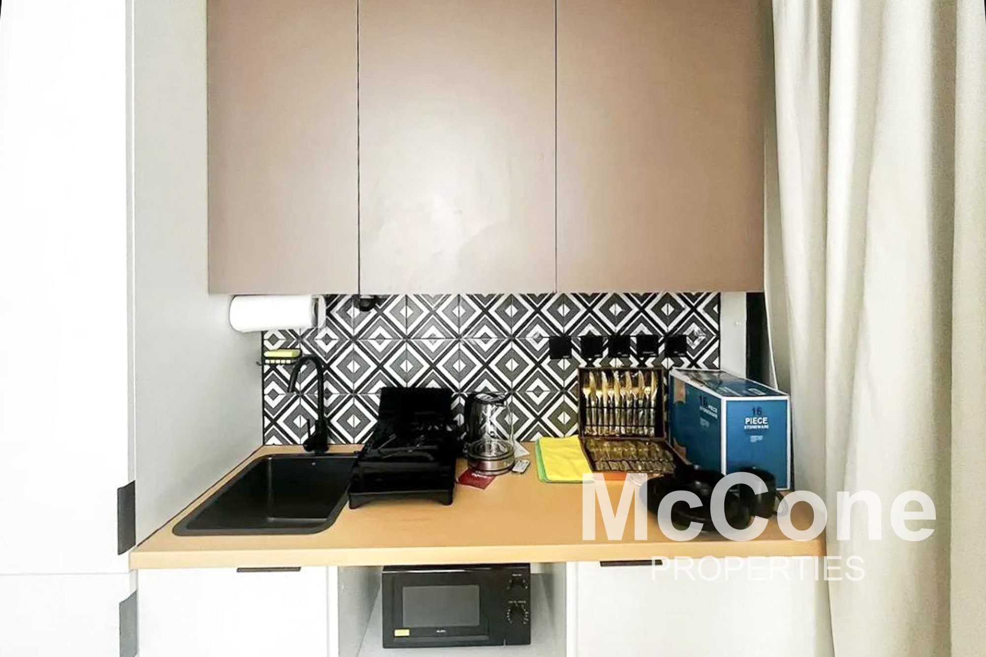 1 Bedroom Apartment for Sale in The Community, Jumeirah Village Triangle — photo 3 of 15