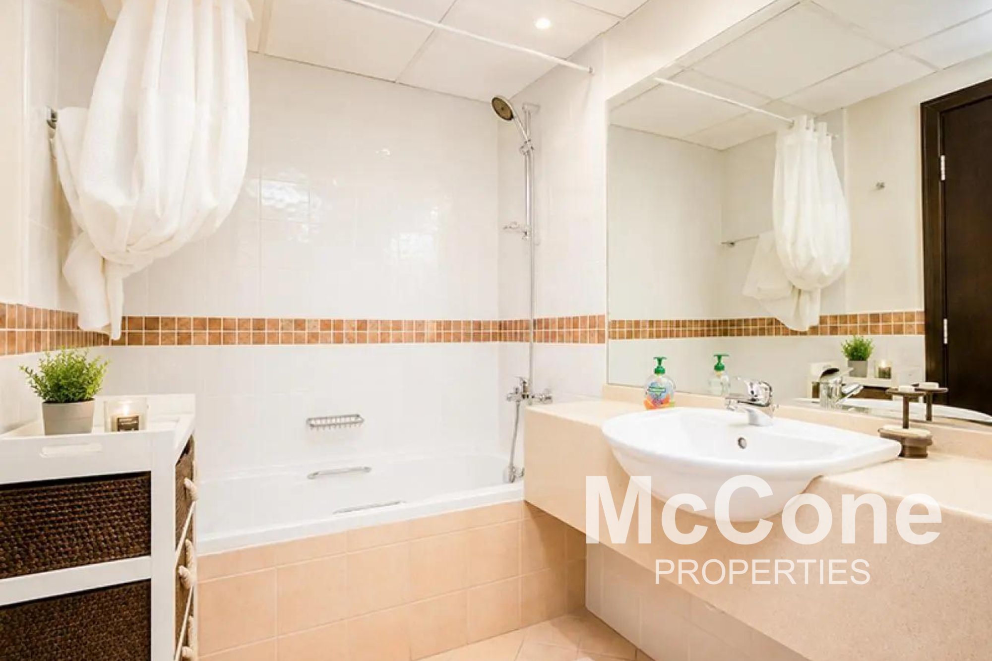 2 Bedroom Apartment for Rent in La Riviera, Dubai Marina — photograph 11 of 11