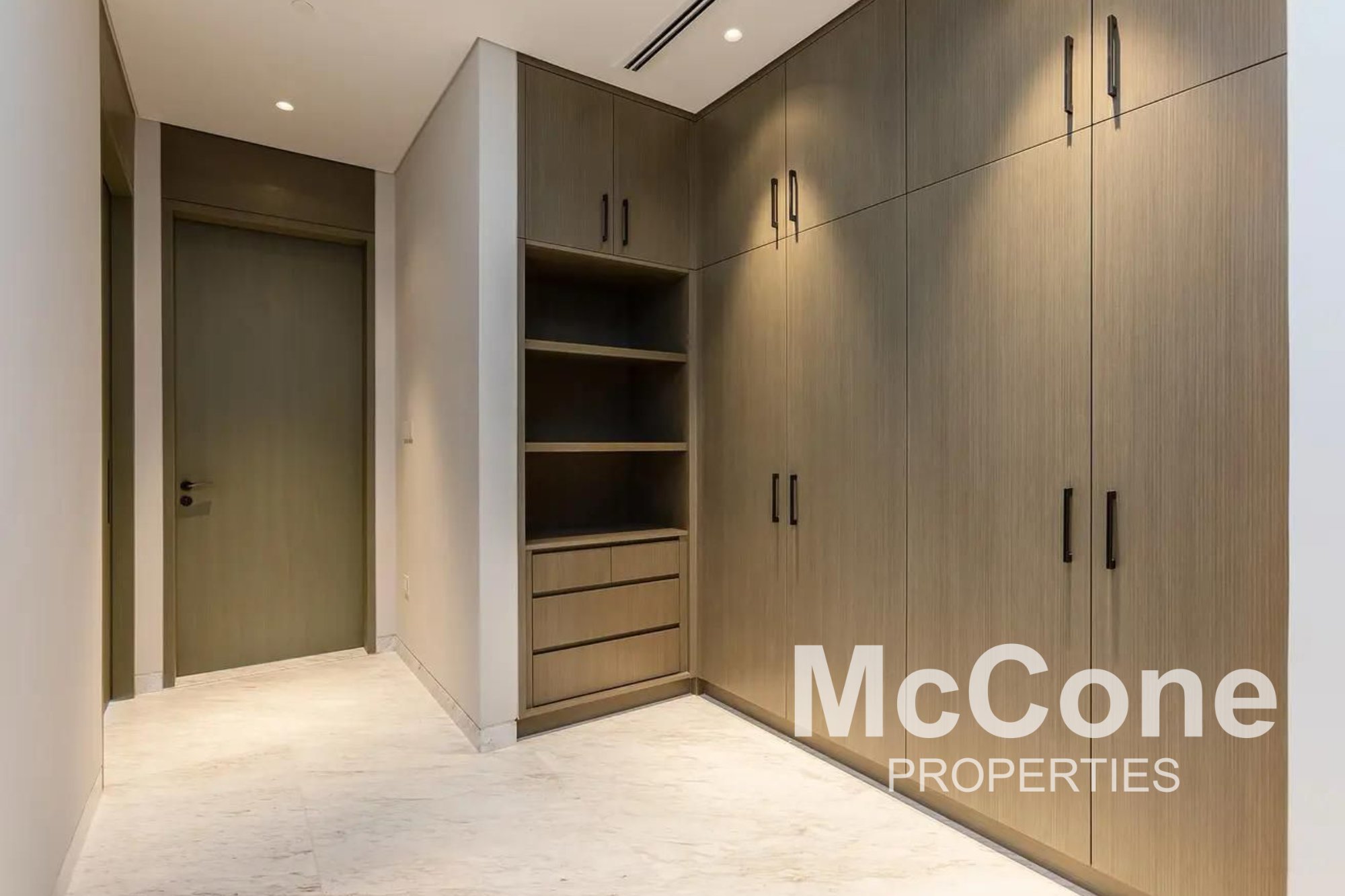 4 Bedroom Apartment for Rent in IL Primo, Downtown Dubai — photograph 12 of 23