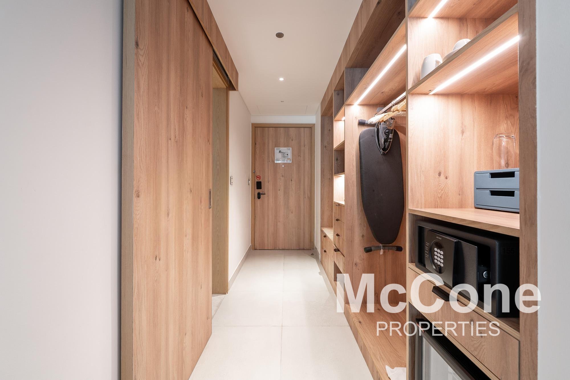 Studio Apartment for Sale in NH Collection Dubai The Palm, Palm Jumeirah — photo 3 of 24