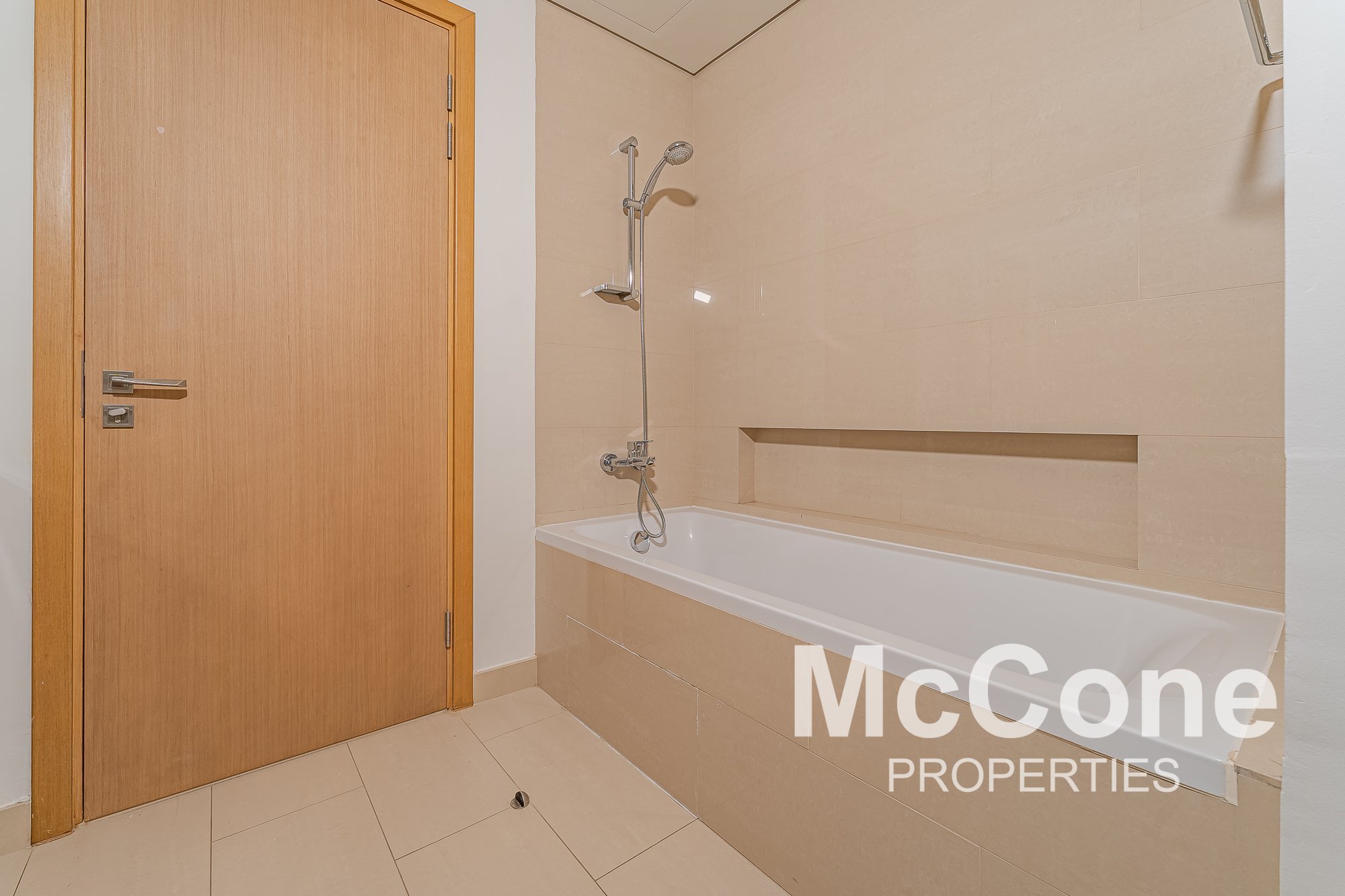 3 Bedroom Apartment for Sale in Harbour Views 1, Dubai Creek Harbour (The Lagoons) — photograph 16 of 21