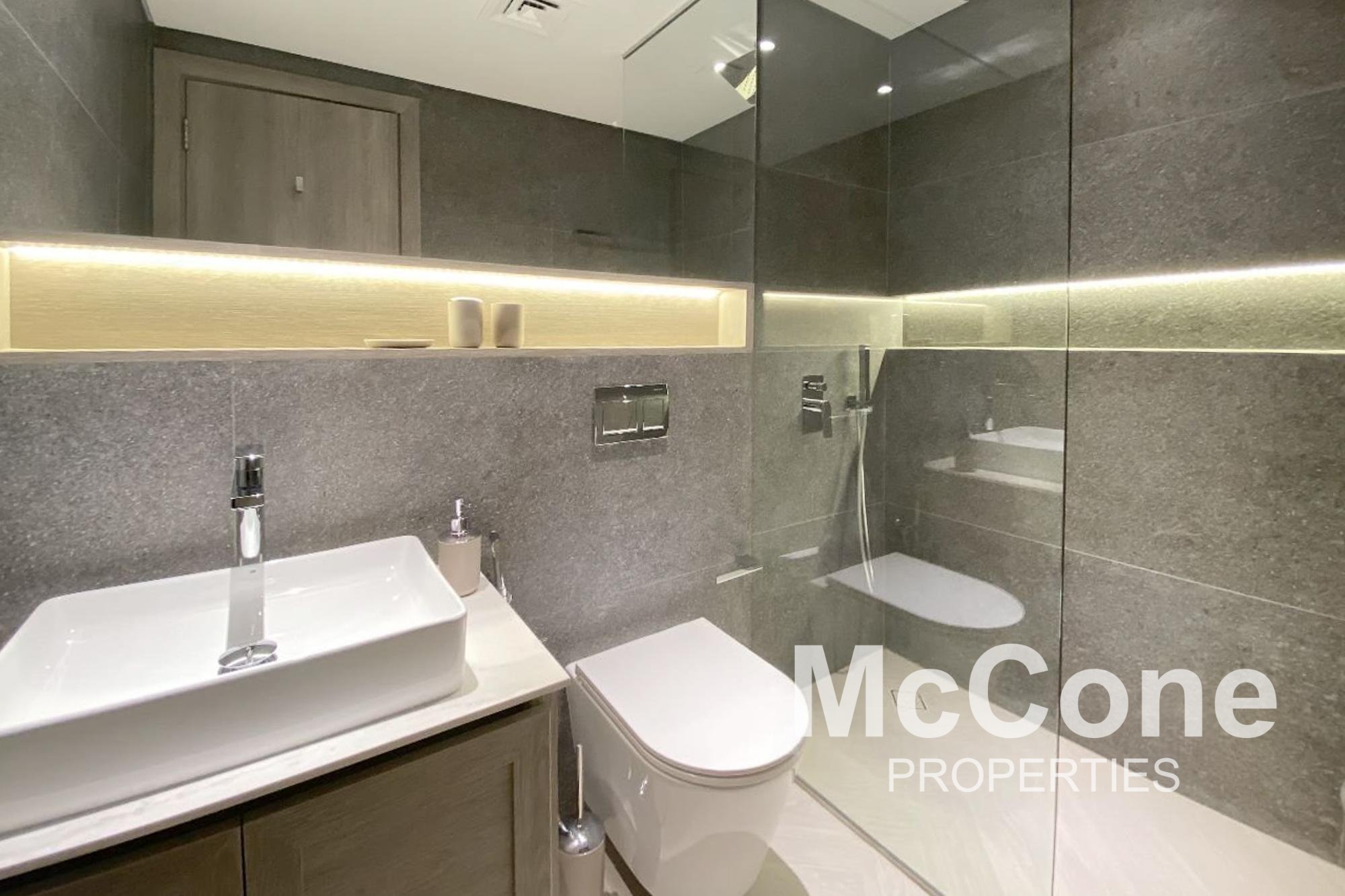Studio Apartment for Rent in Oxford 212, Jumeirah Village Circle — photograph 10 of 12