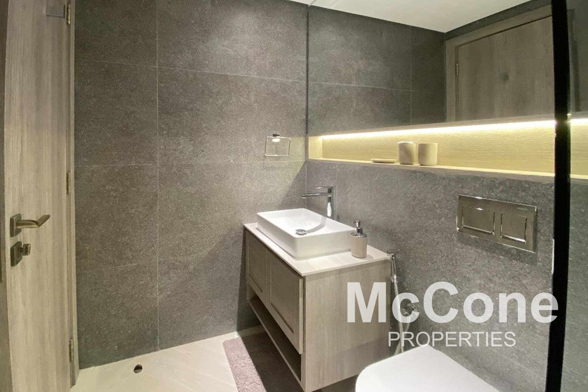Studio Apartment for Rent in Oxford 212, Jumeirah Village Circle — photograph 11 of 12