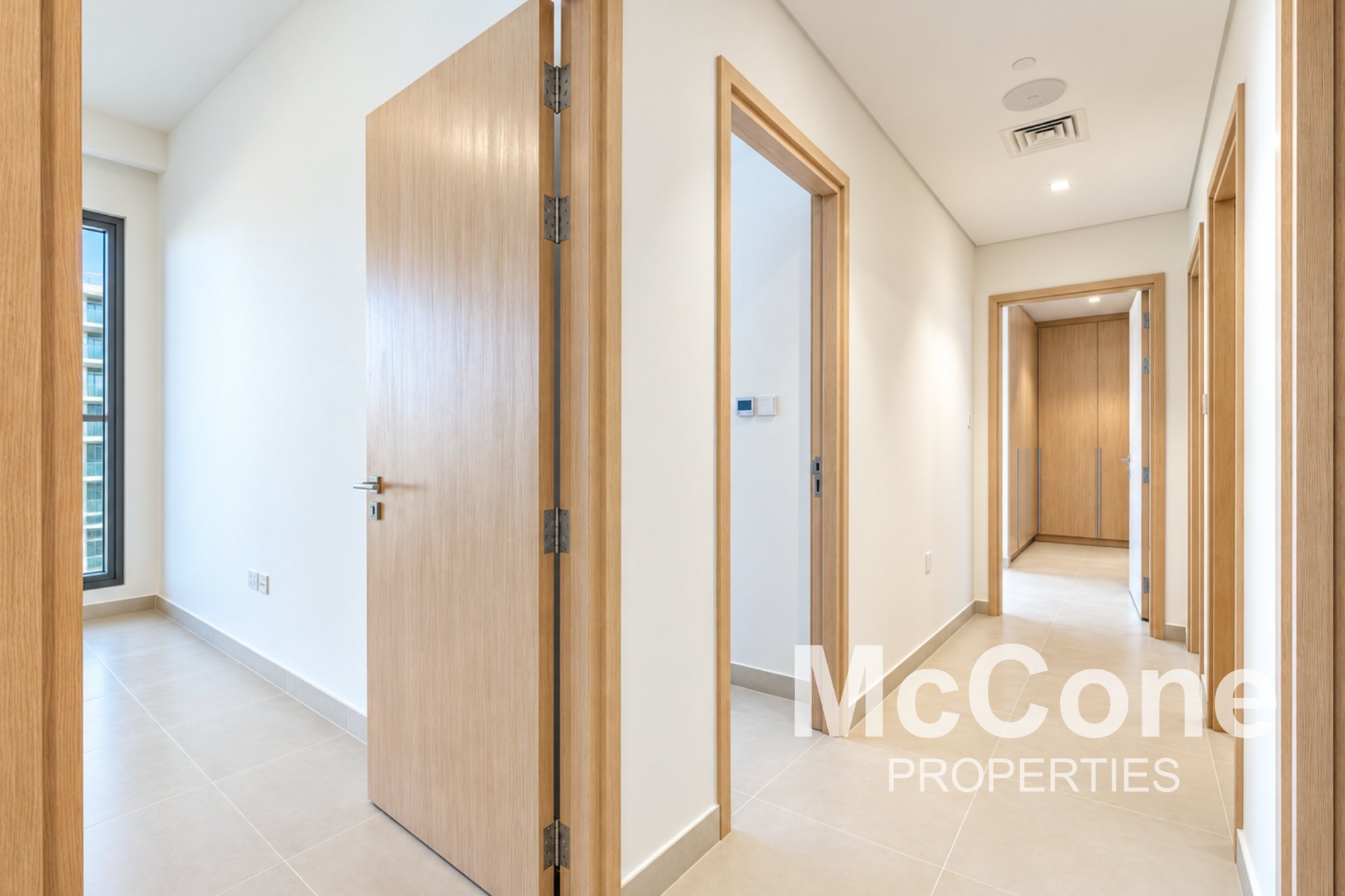 3 Bedroom Apartment for Rent in Seagate Building 3, Mina Rashid — photo 4 of 12