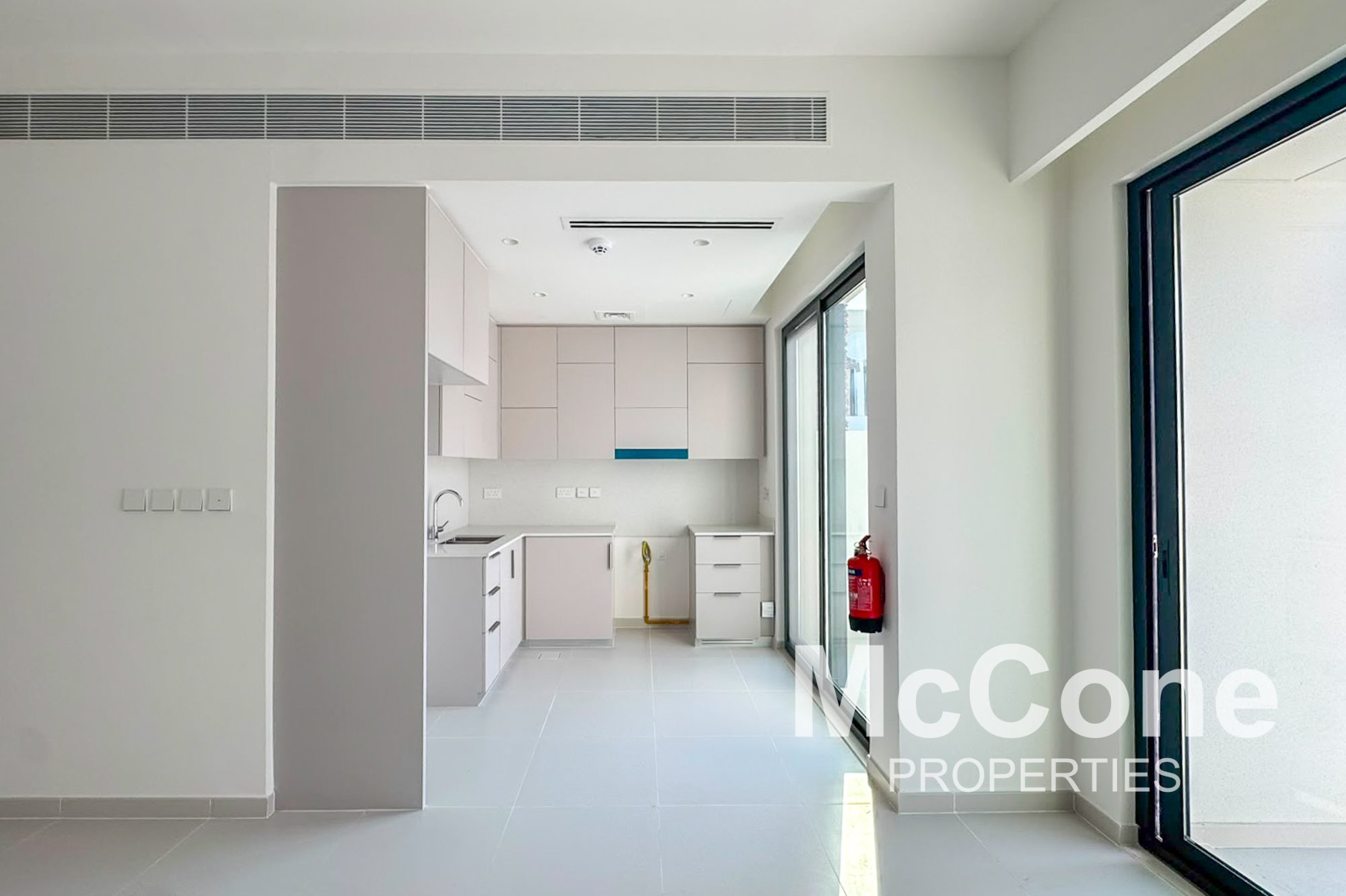 3 Bedroom Townhouse for Rent in Bliss 2, Arabian Ranches 3 — photo 2 of 17