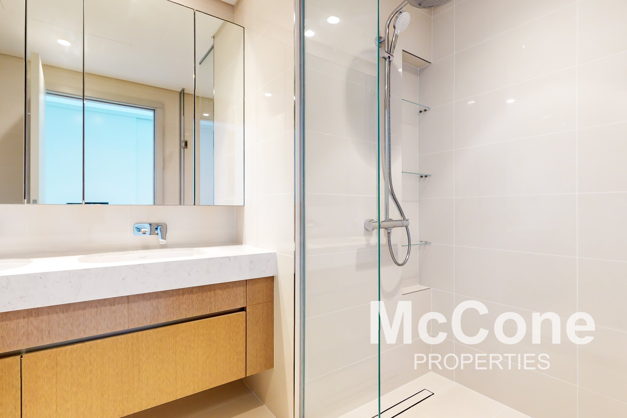 2 Bedroom Apartment for Rent in Beach Isle Tower 1, Dubai Harbour — photograph 10 of 14