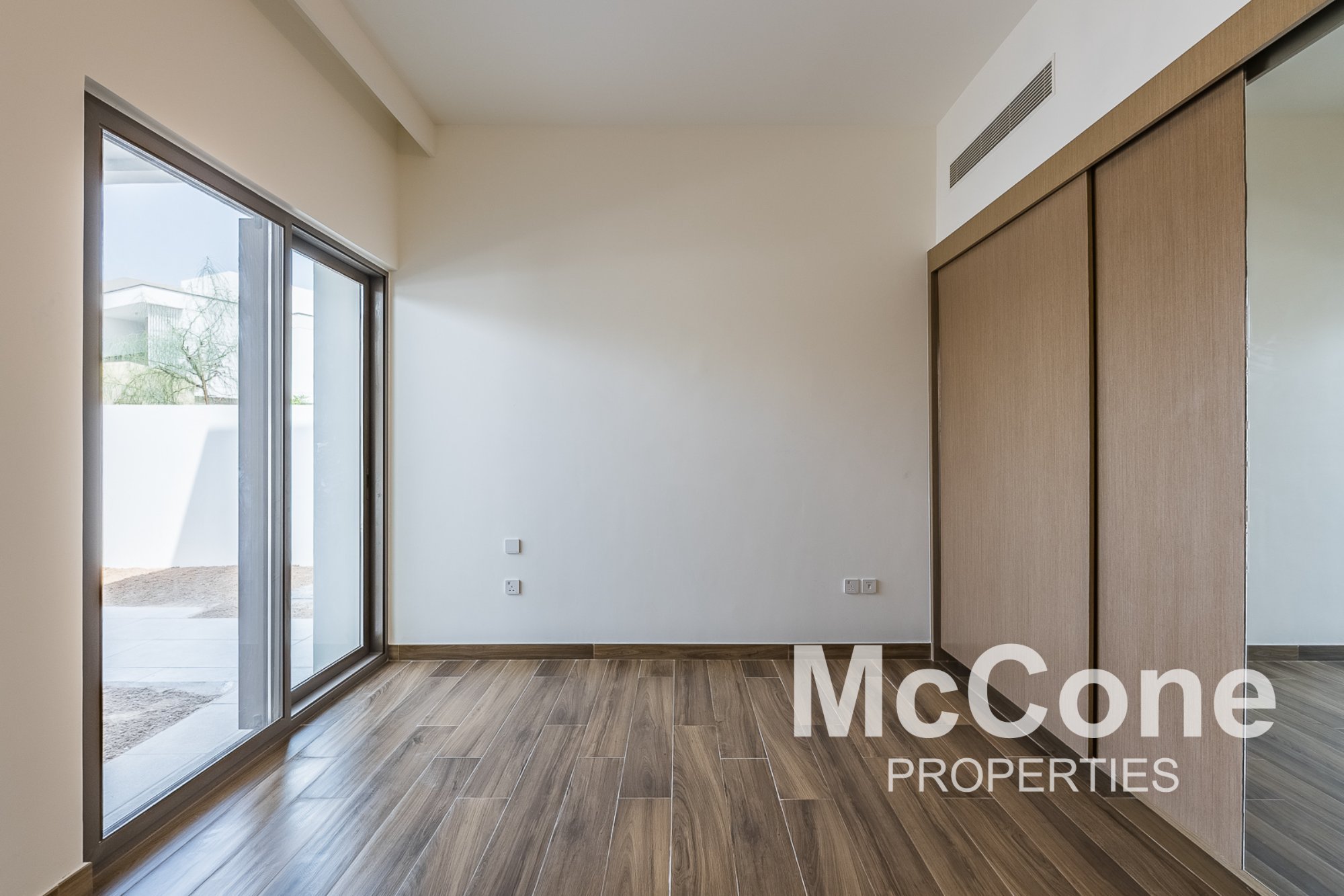 4 Bedroom Villa for Rent in Tilal Al Furjan, Al Furjan — photo 9 of 22