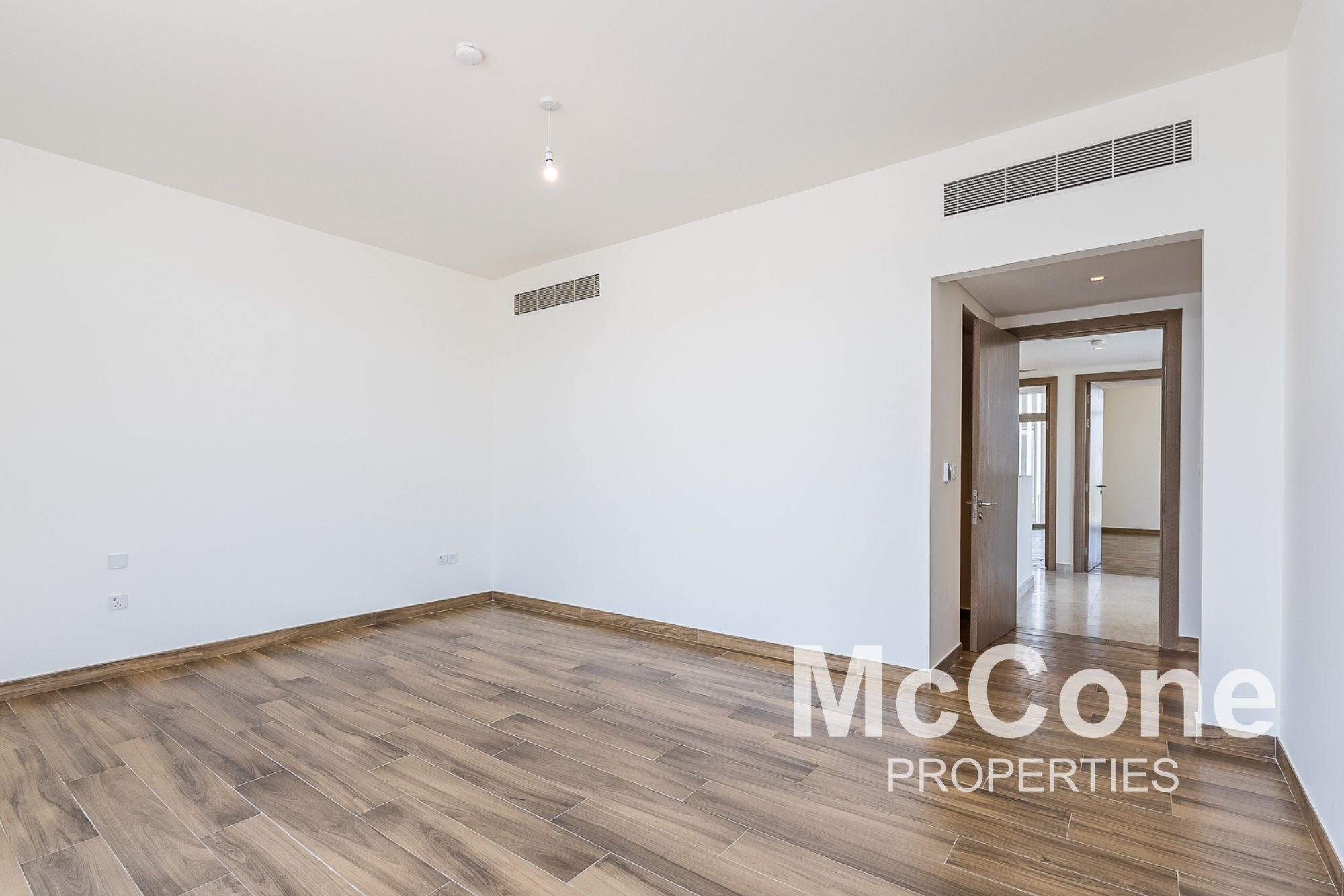 4 Bedroom Villa for Rent in Tilal Al Furjan, Al Furjan — photograph 16 of 22