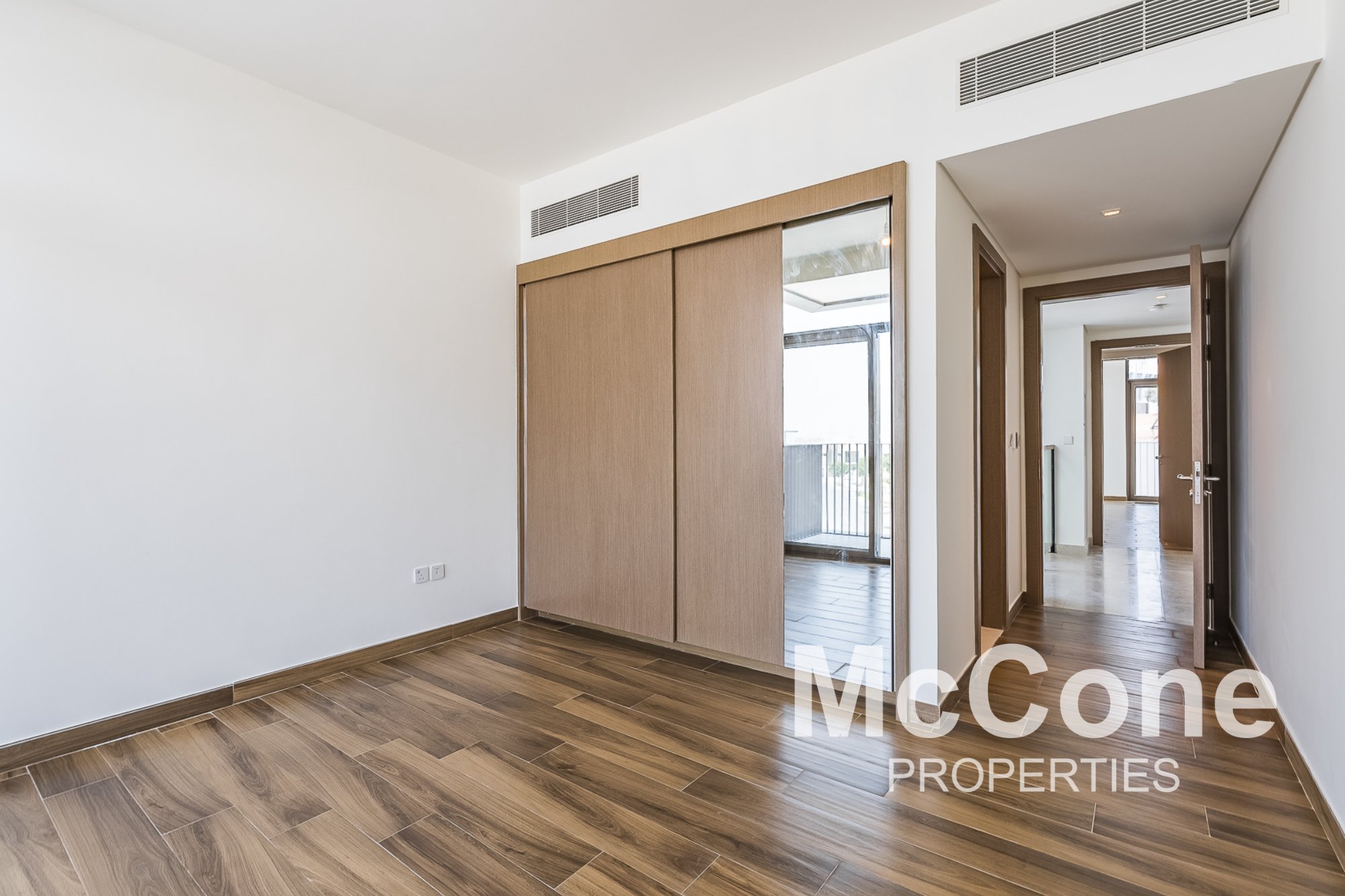 4 Bedroom Villa for Rent in Tilal Al Furjan, Al Furjan — photograph 13 of 22