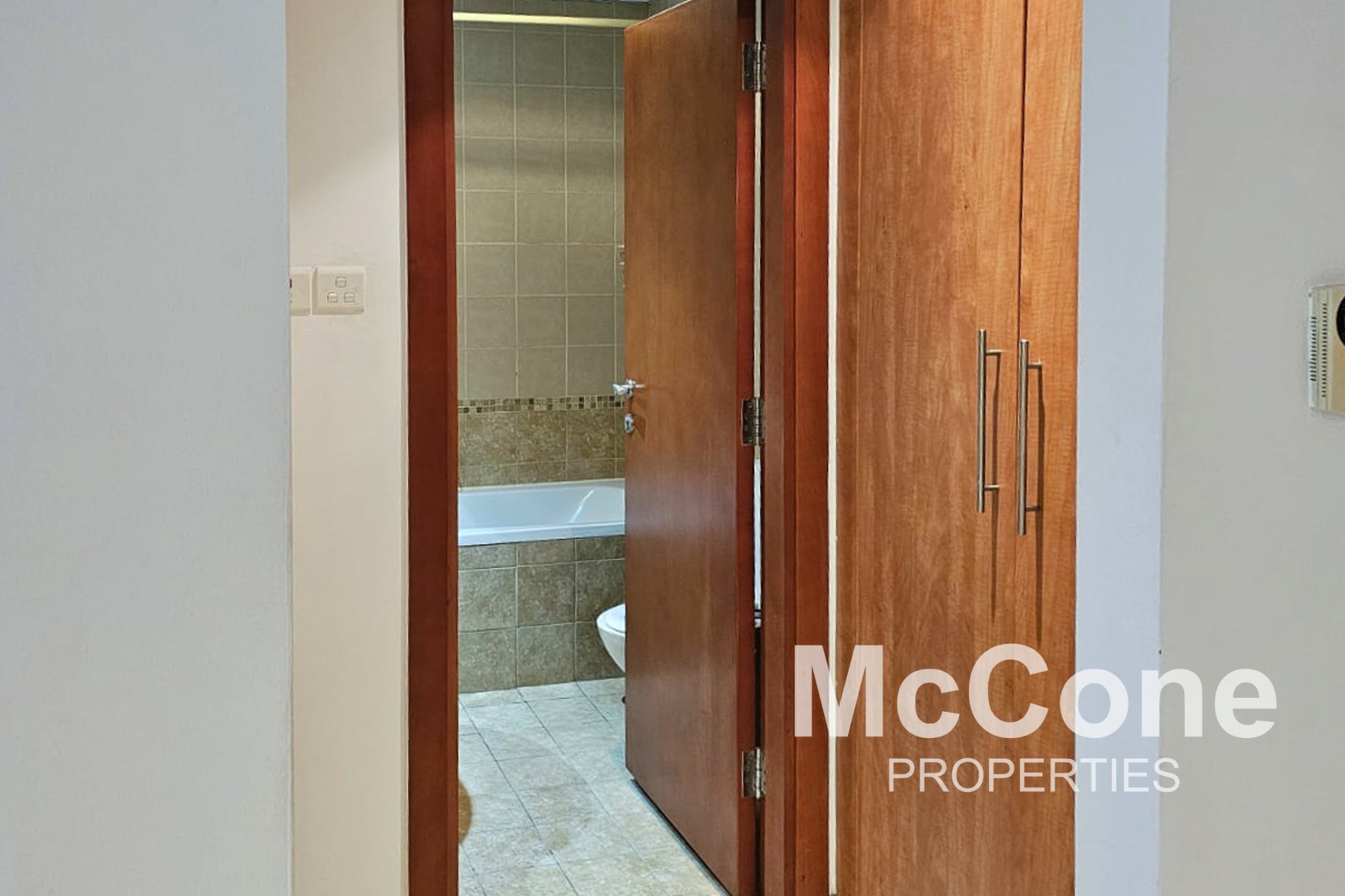 1 Bedroom Apartment for Rent in Marina View Tower B, Dubai Marina — photo 5 of 10