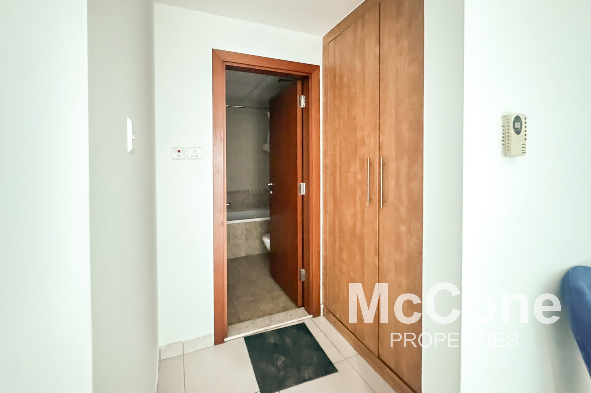 1 Bedroom Apartment for Rent in Marina View Tower B, Dubai Marina — photograph 11 of 15