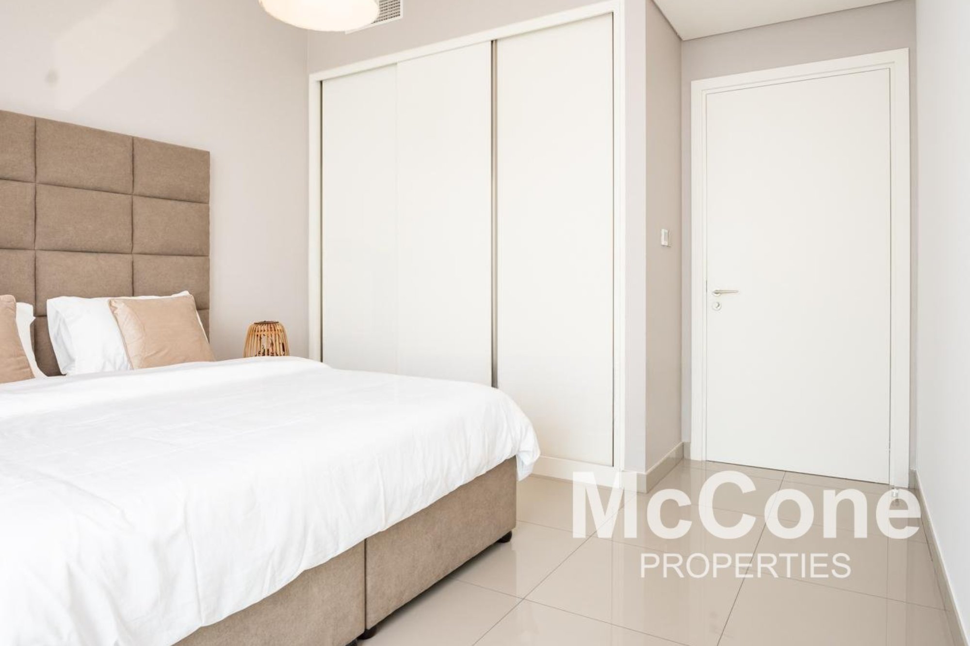2 Bedroom Apartment for Rent in Beach Vista Tower 1, Dubai Harbour — photograph 16 of 29