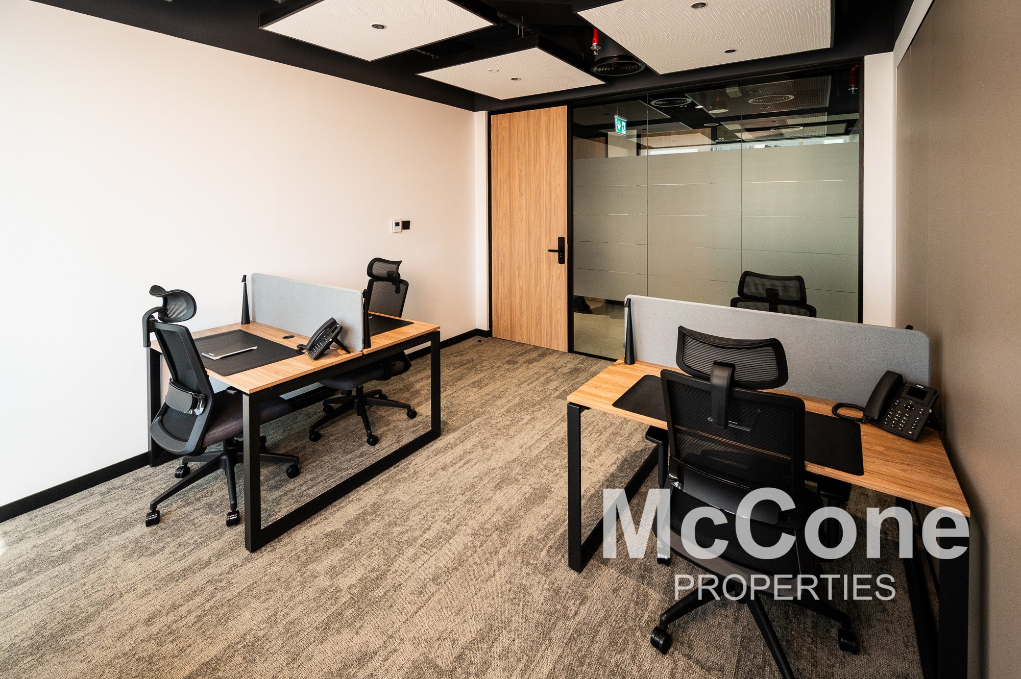 Office for Rent in Convention Tower, World Trade Center — photograph 10 of 10