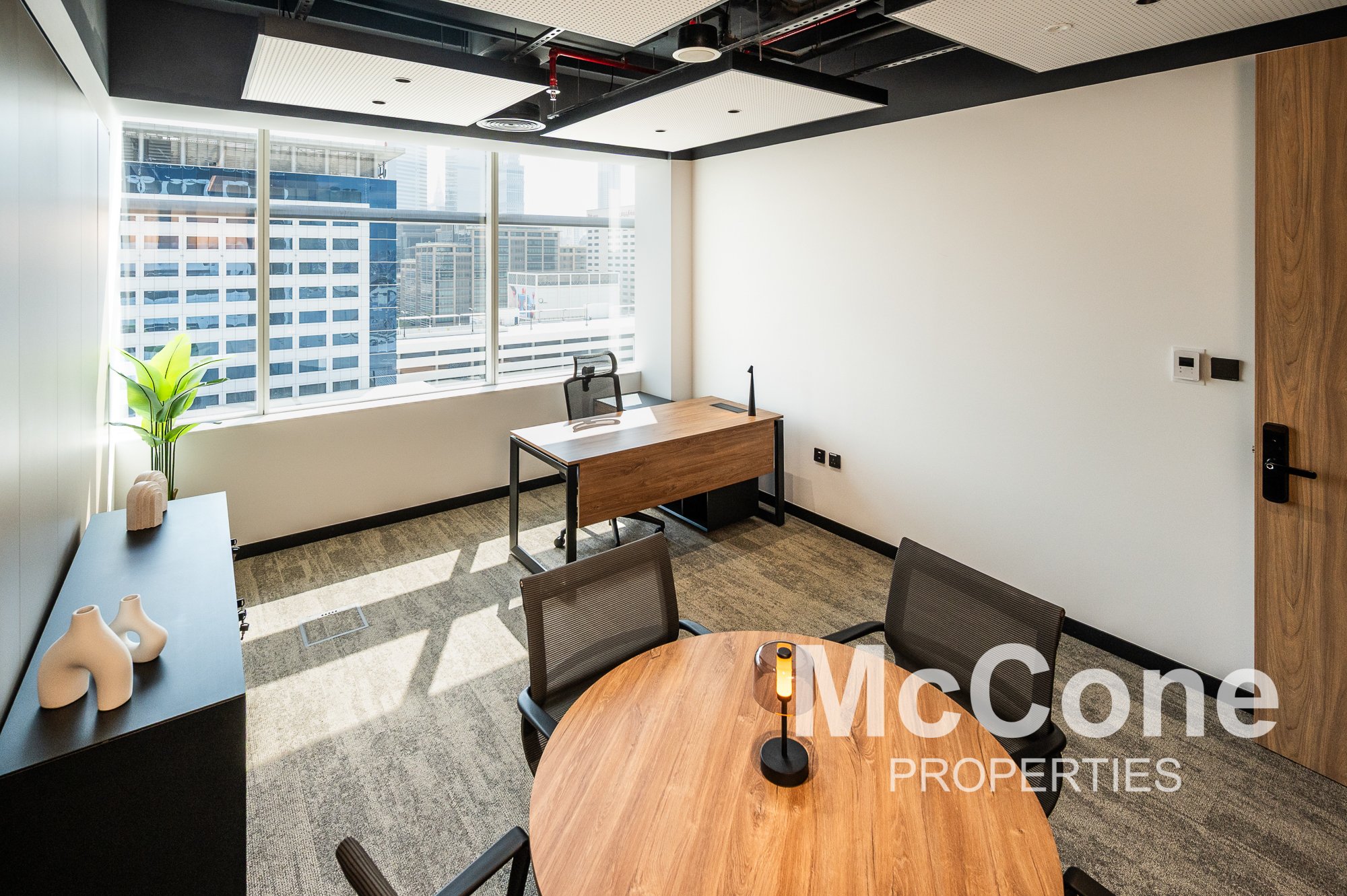 Office for Rent in Convention Tower, World Trade Center — photo 8 of 11