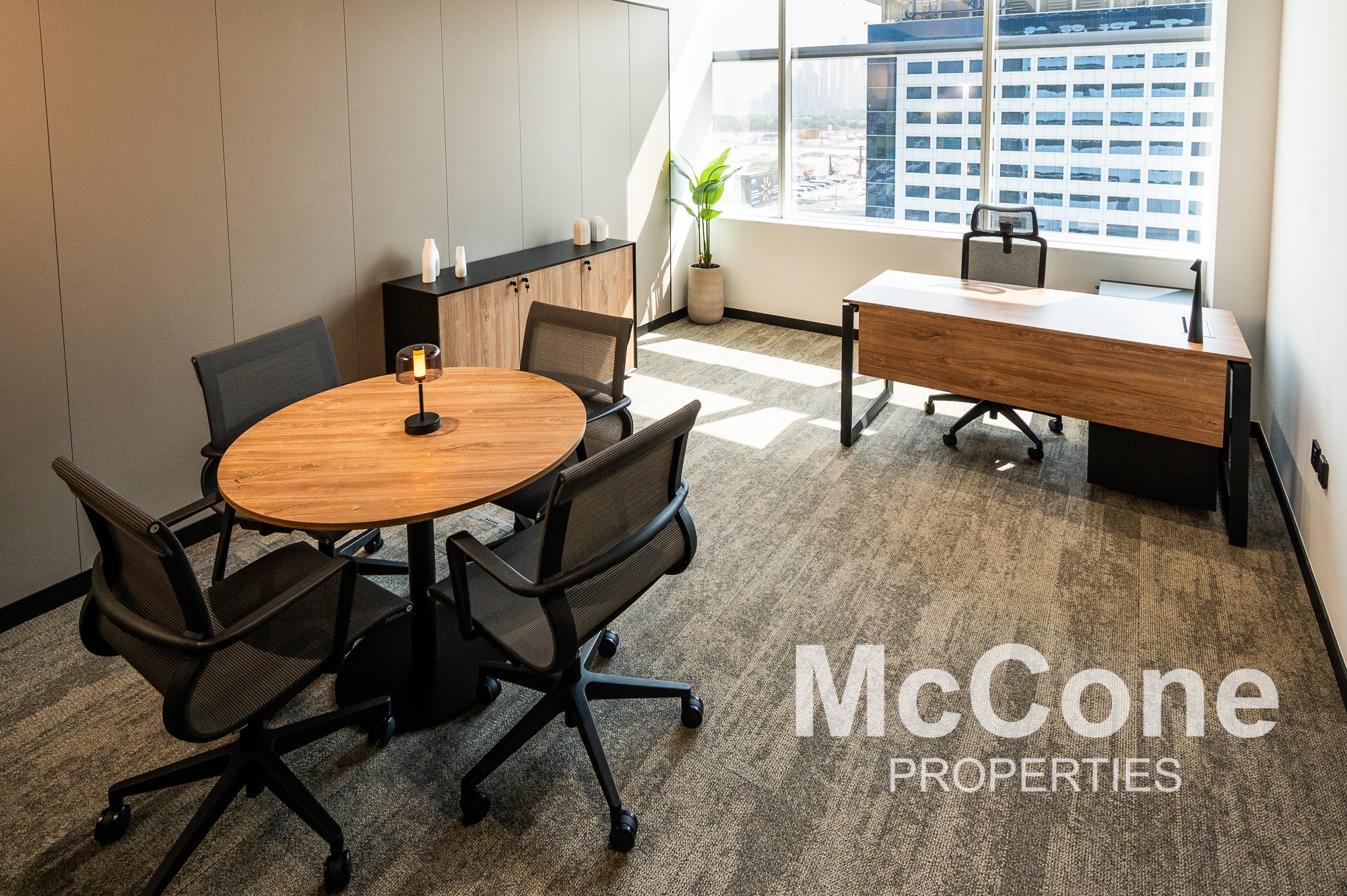 Office for Rent in Convention Tower, World Trade Center — photograph 11 of 11