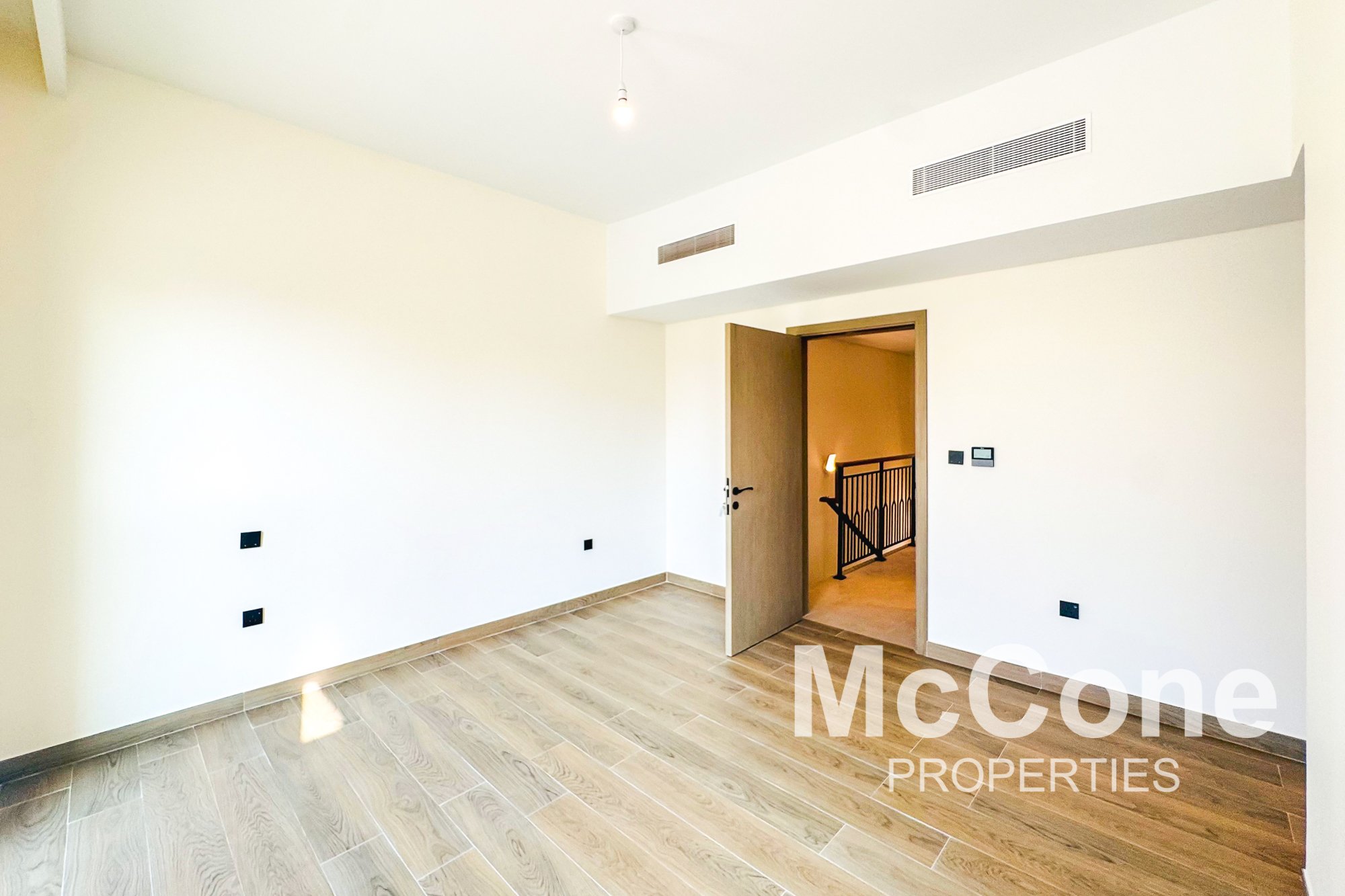 4 Bedroom Villa for Rent in Malta, Damac Lagoons — photo 9 of 17