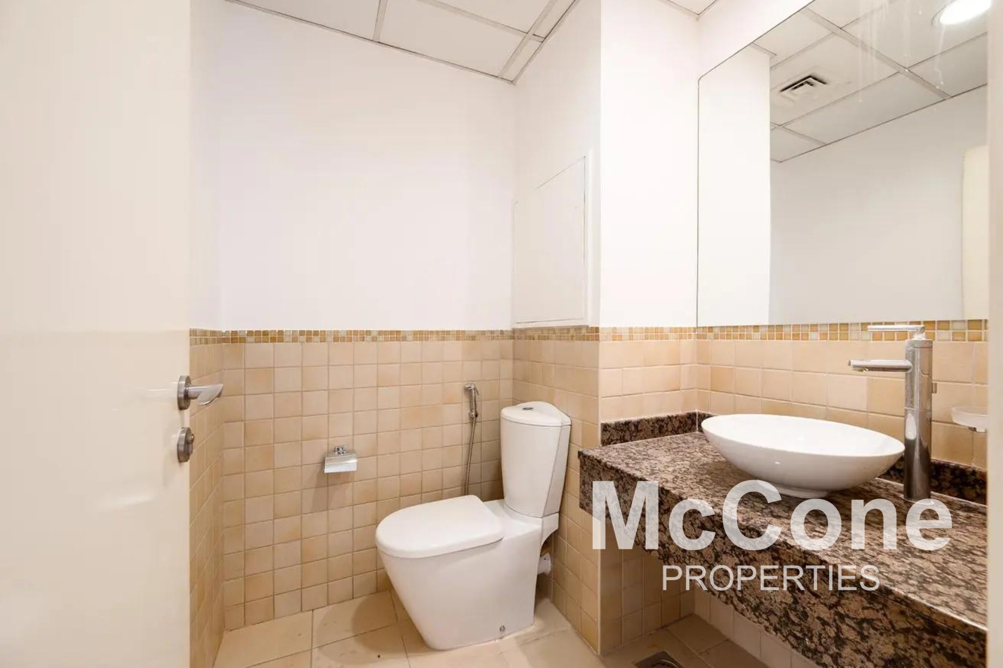 2 Bedroom Apartment for Rent in Shams 2, Jumeirah Beach Residence — photograph 10 of 11