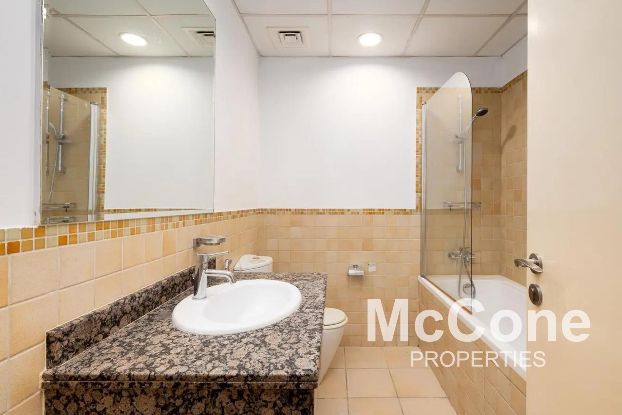 2 Bedroom Apartment for Rent in Shams 2, Jumeirah Beach Residence — photo 8 of 11